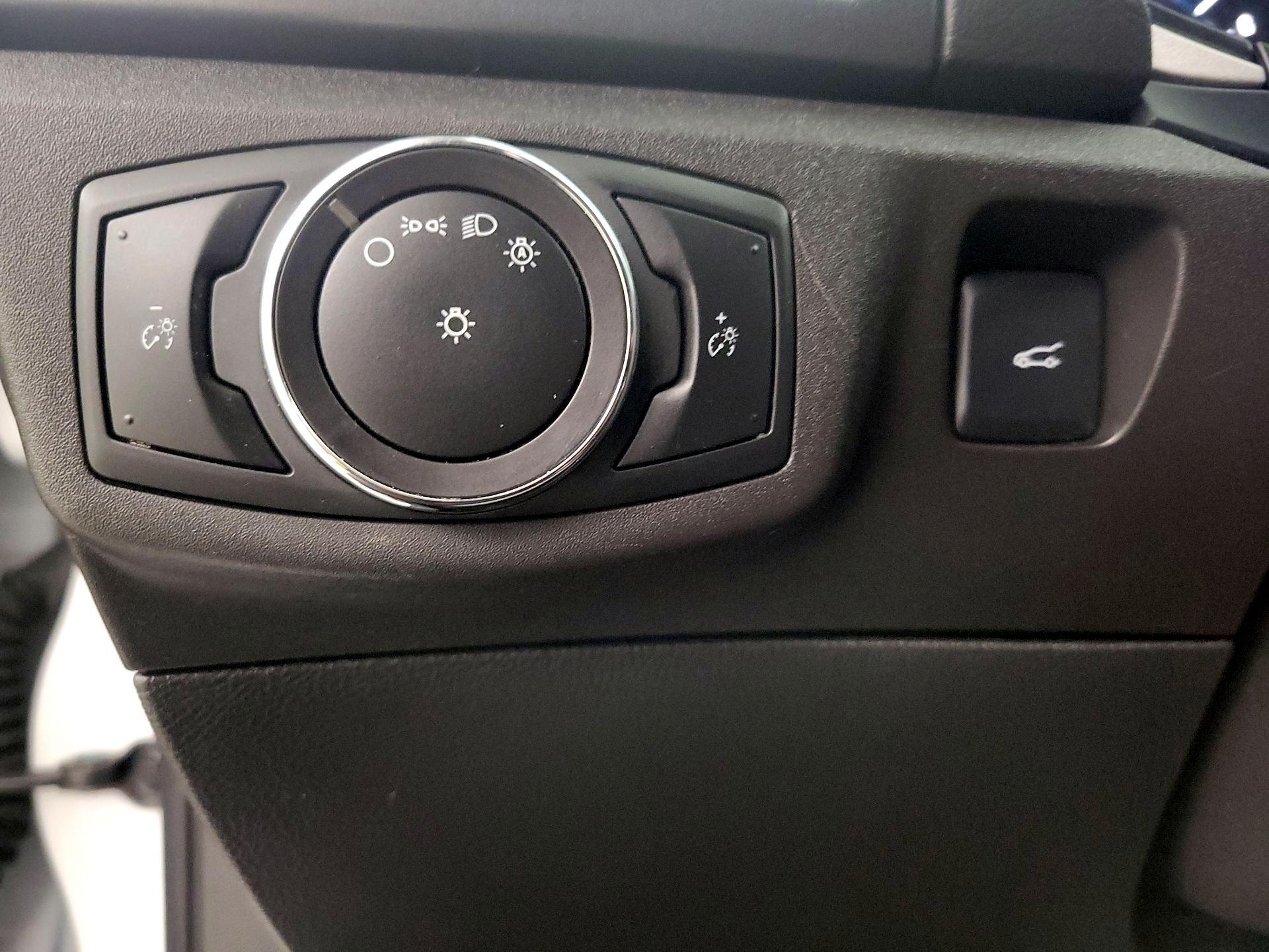 Thumbnail: 2014 Ford Fusion - 13