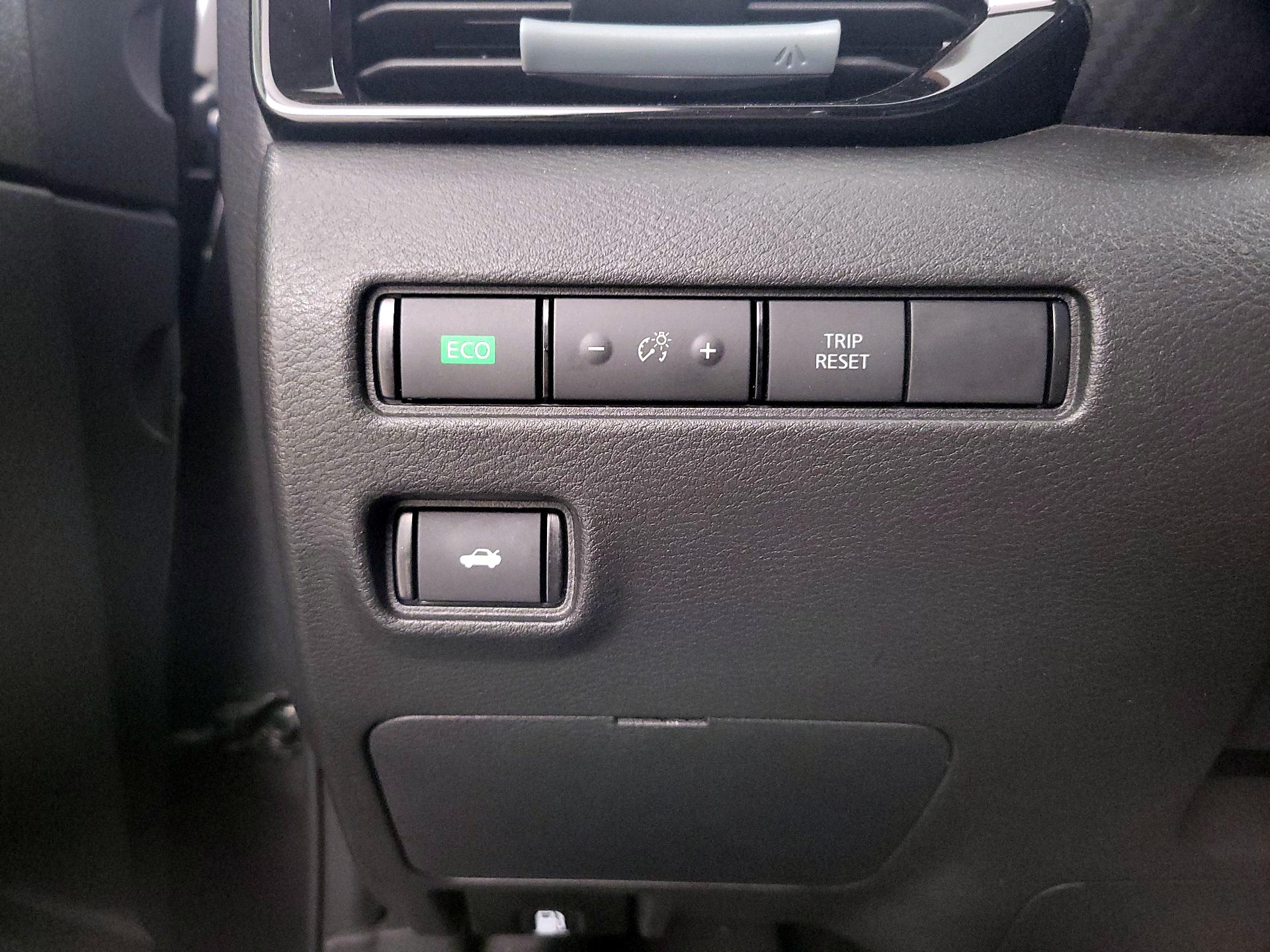 Thumbnail: 2022 Nissan Sentra - 13