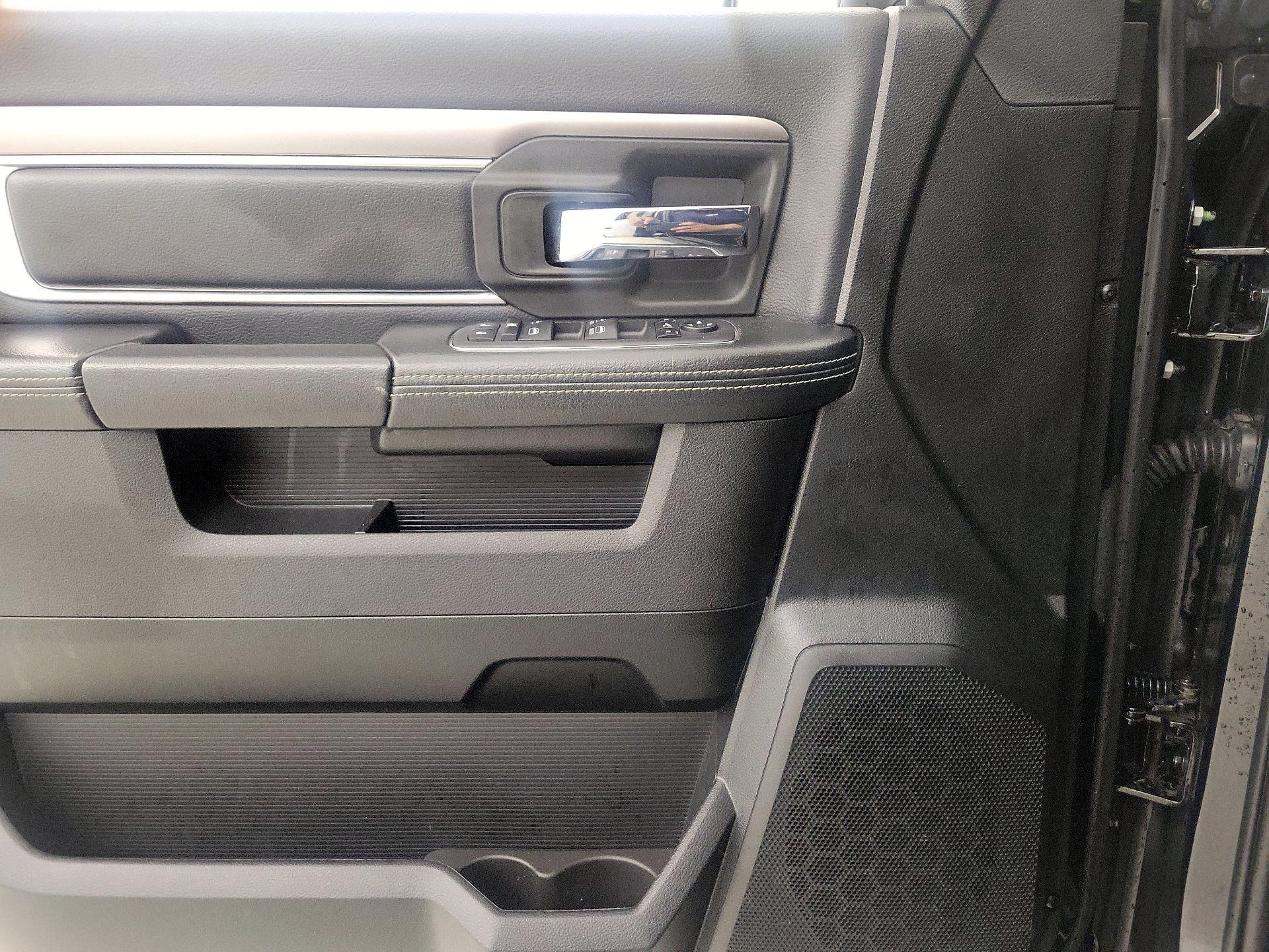 Thumbnail: 2024 RAM 1500 Classic - 12