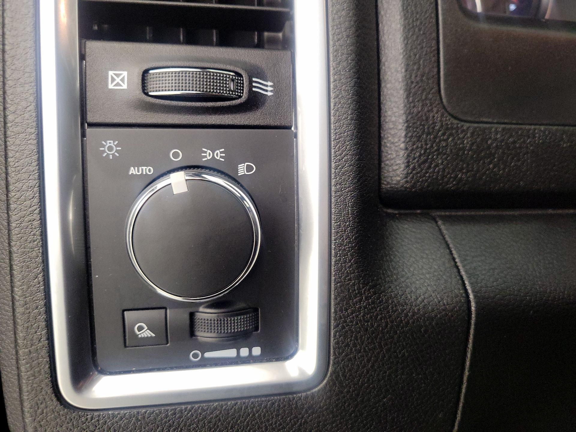 Thumbnail: 2024 RAM 1500 Classic - 13