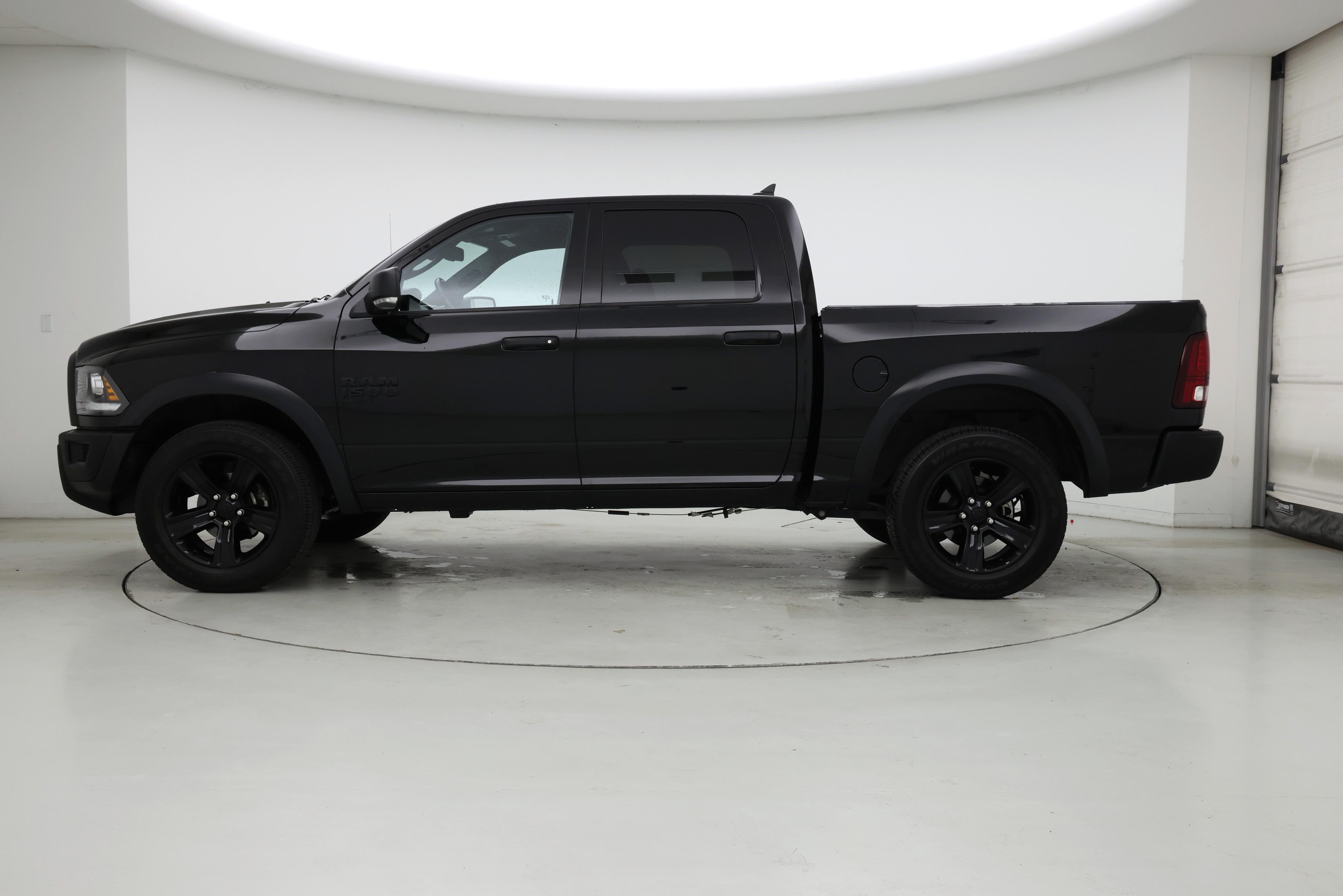 Thumbnail: 2024 RAM 1500 Classic - 3