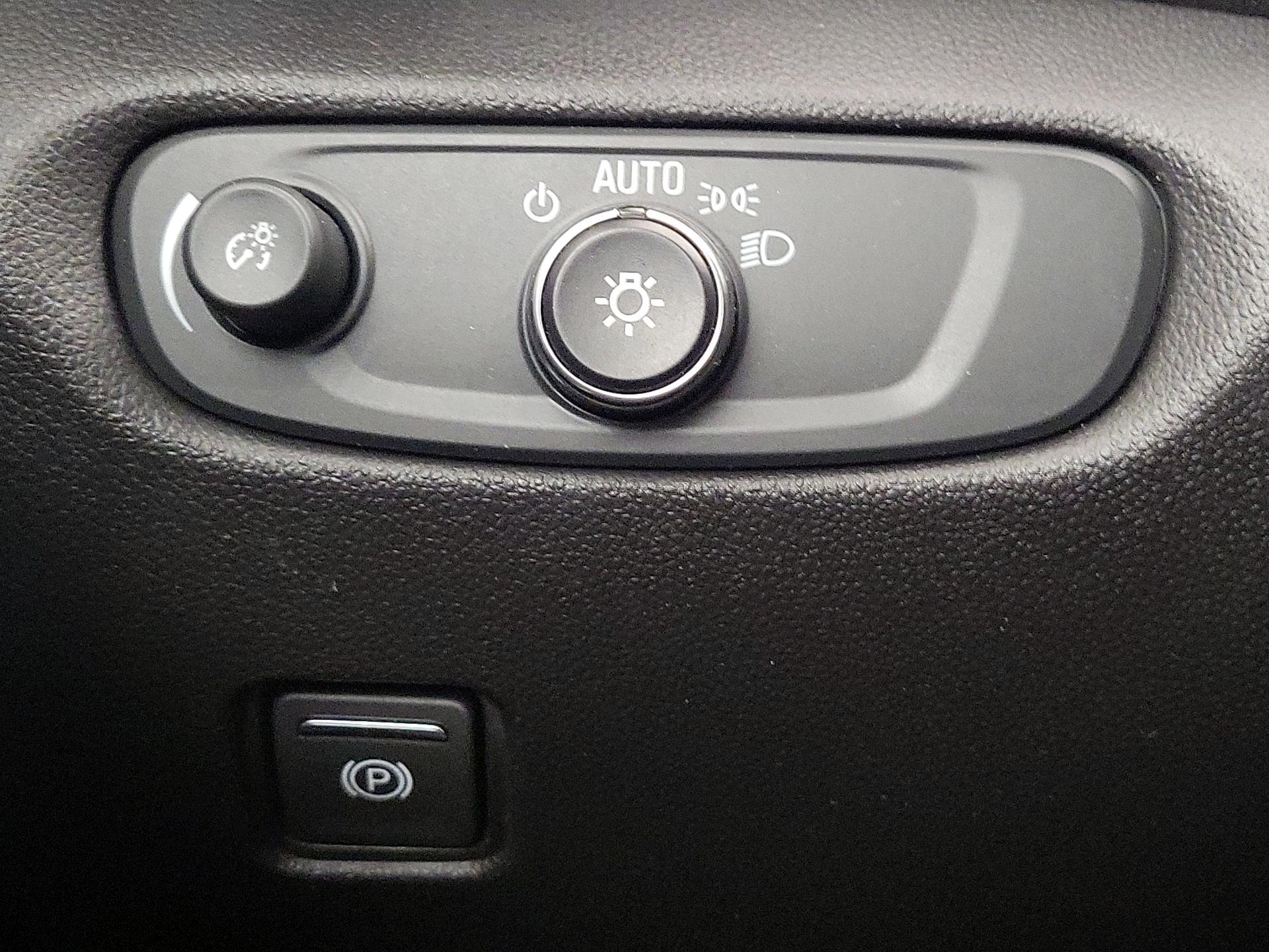 Thumbnail: 2023 Chevrolet Blazer - 13