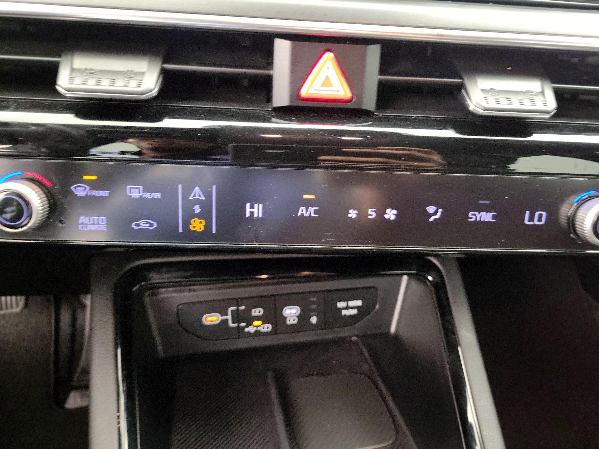 Thumbnail: 2025 Kia K5 - 17