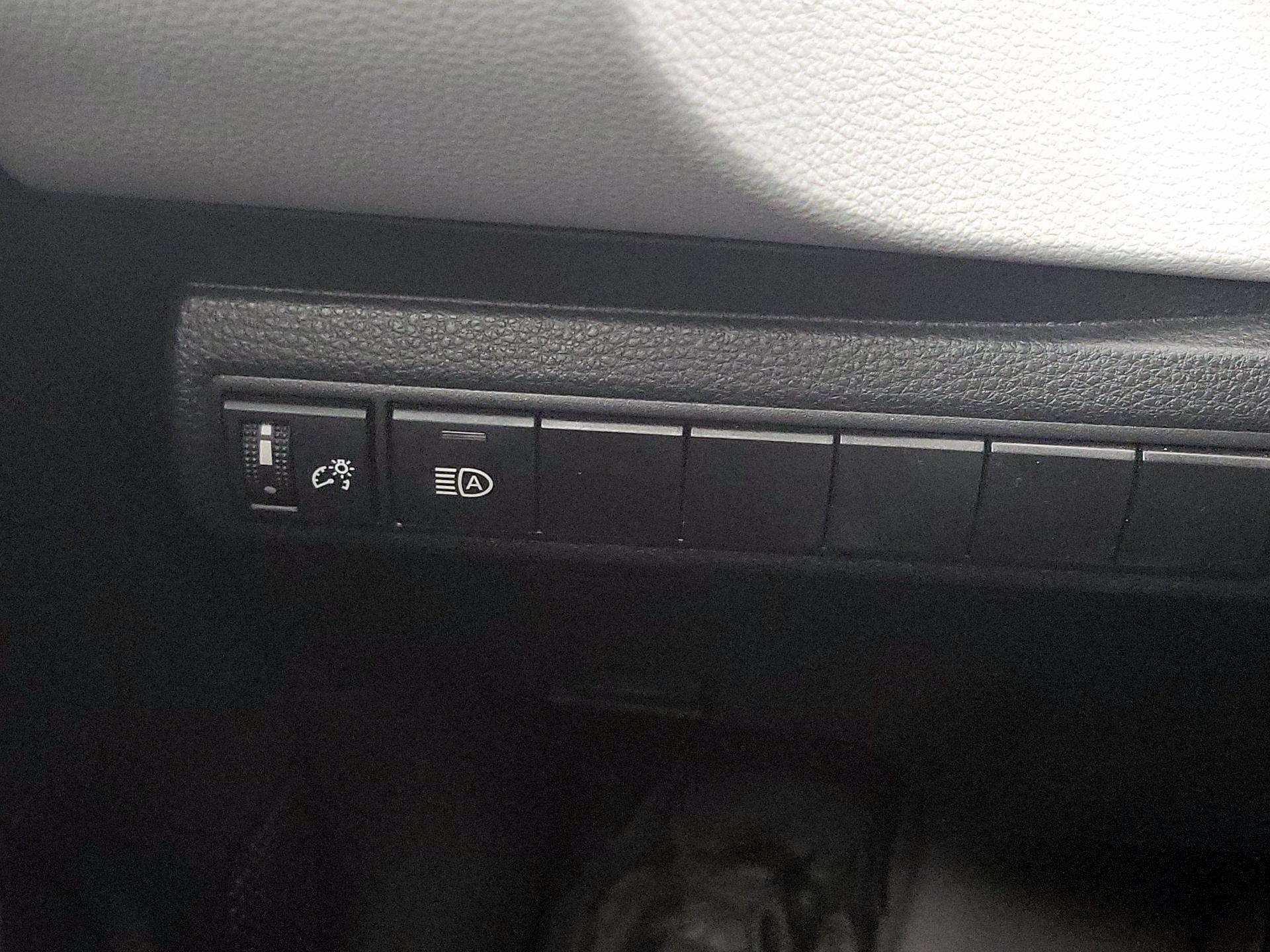 Thumbnail: 2024 Toyota Corolla - 13