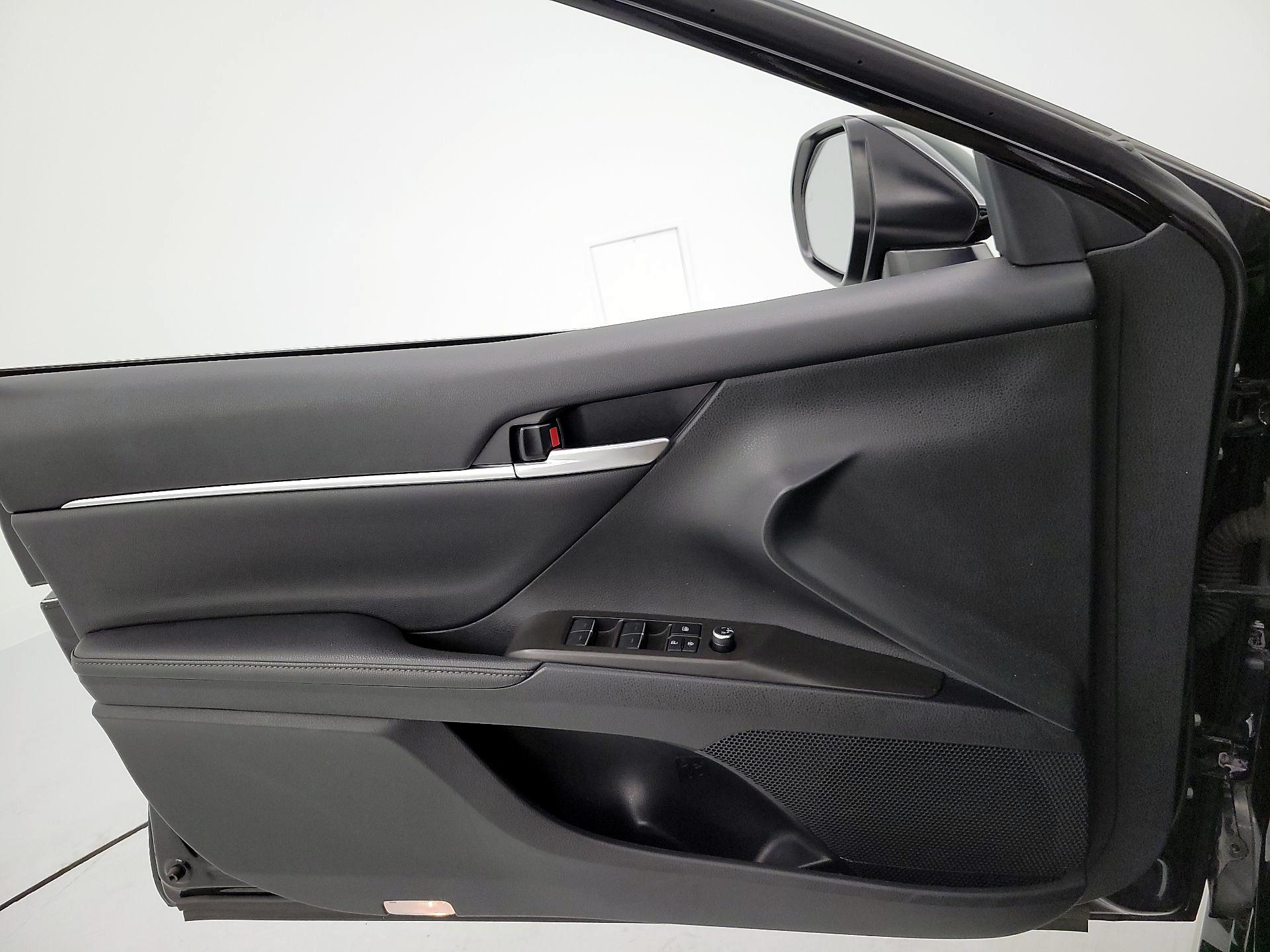 Thumbnail: 2024 Toyota Camry - 12