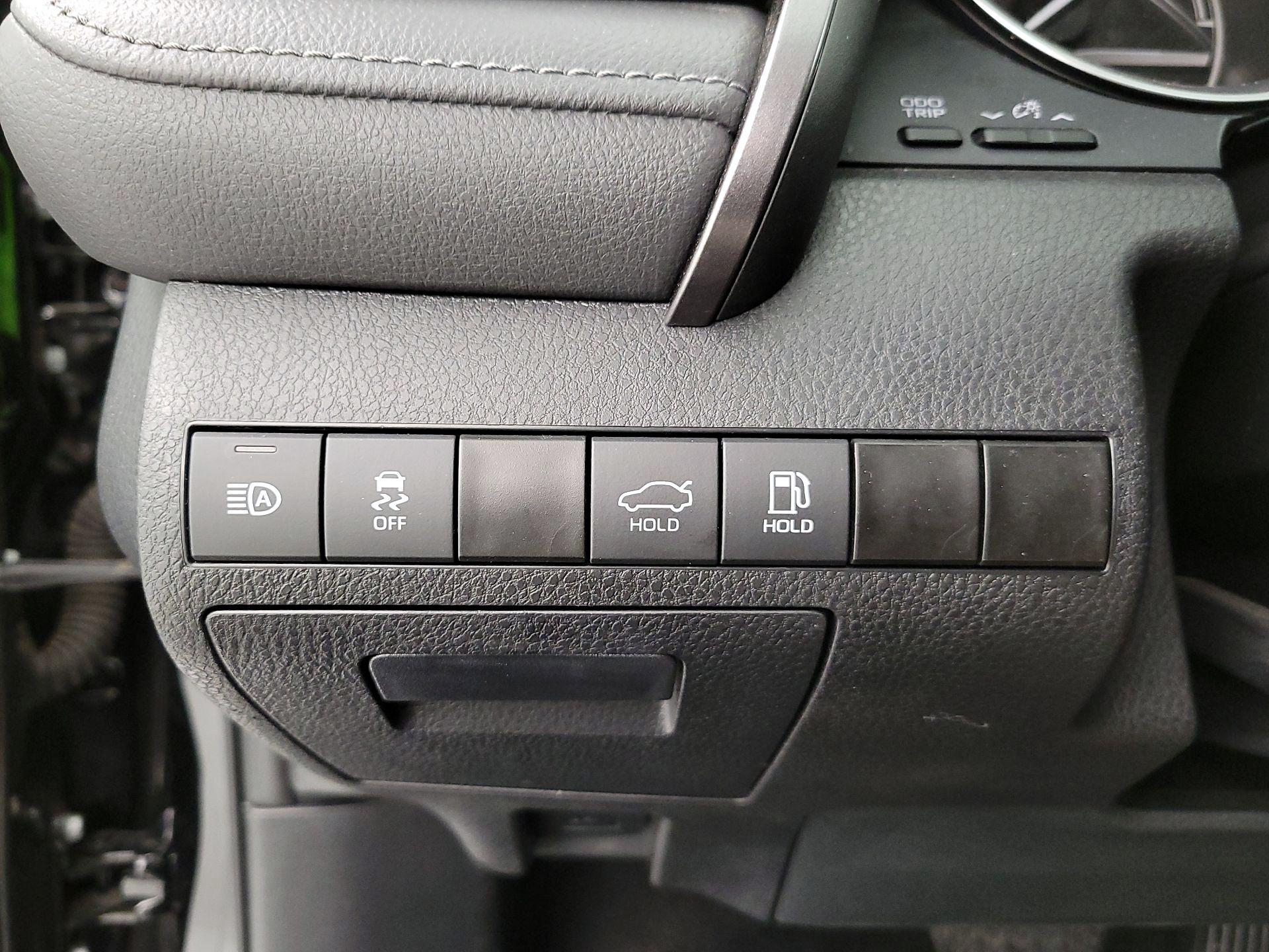 Thumbnail: 2024 Toyota Camry - 13