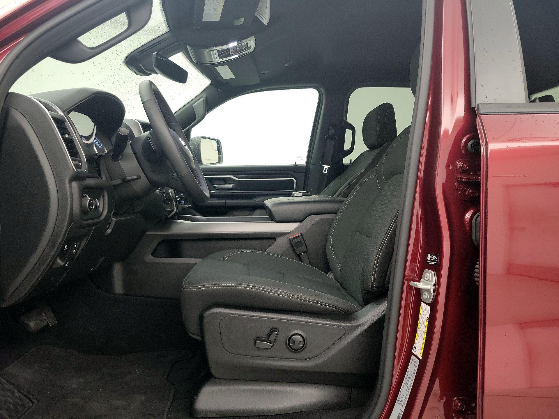 Thumbnail: 2025 RAM 1500 - 11