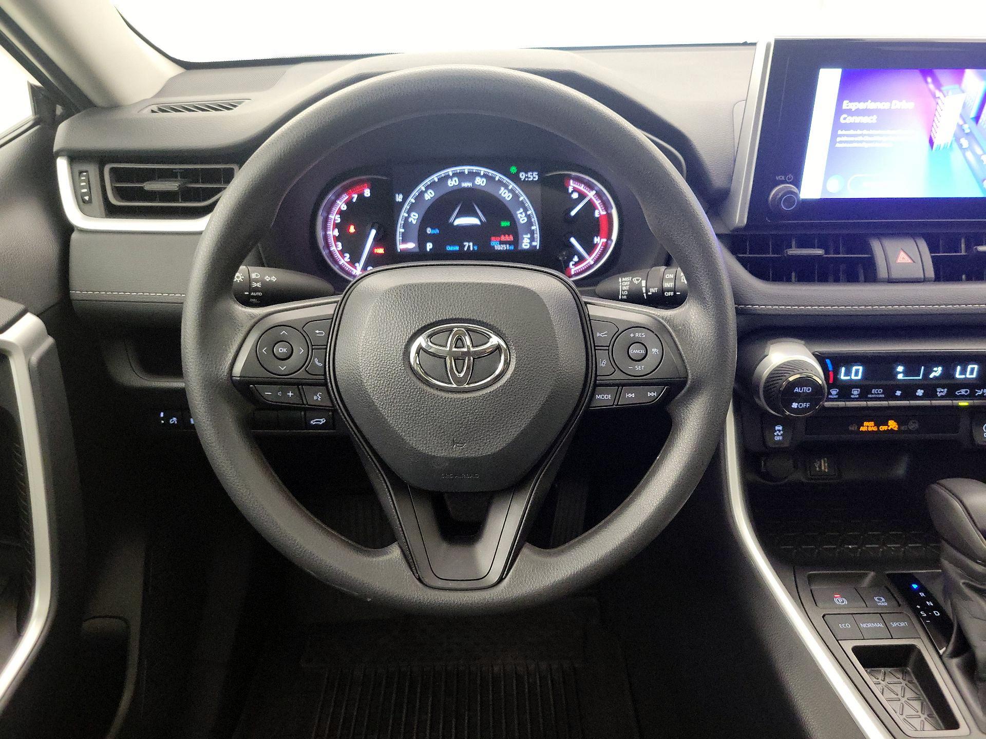Thumbnail: 2024 Toyota RAV4 - 10