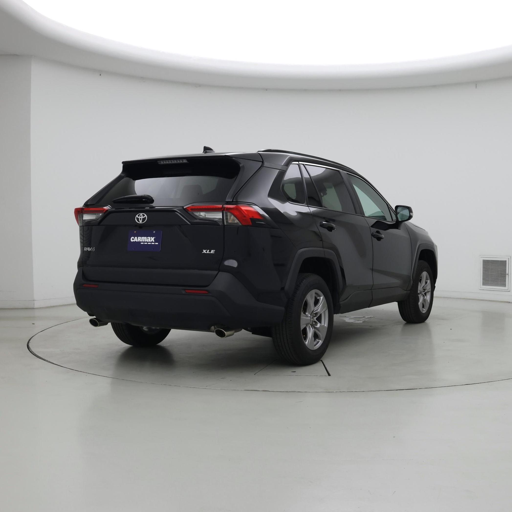 Thumbnail: 2024 Toyota RAV4 - 8