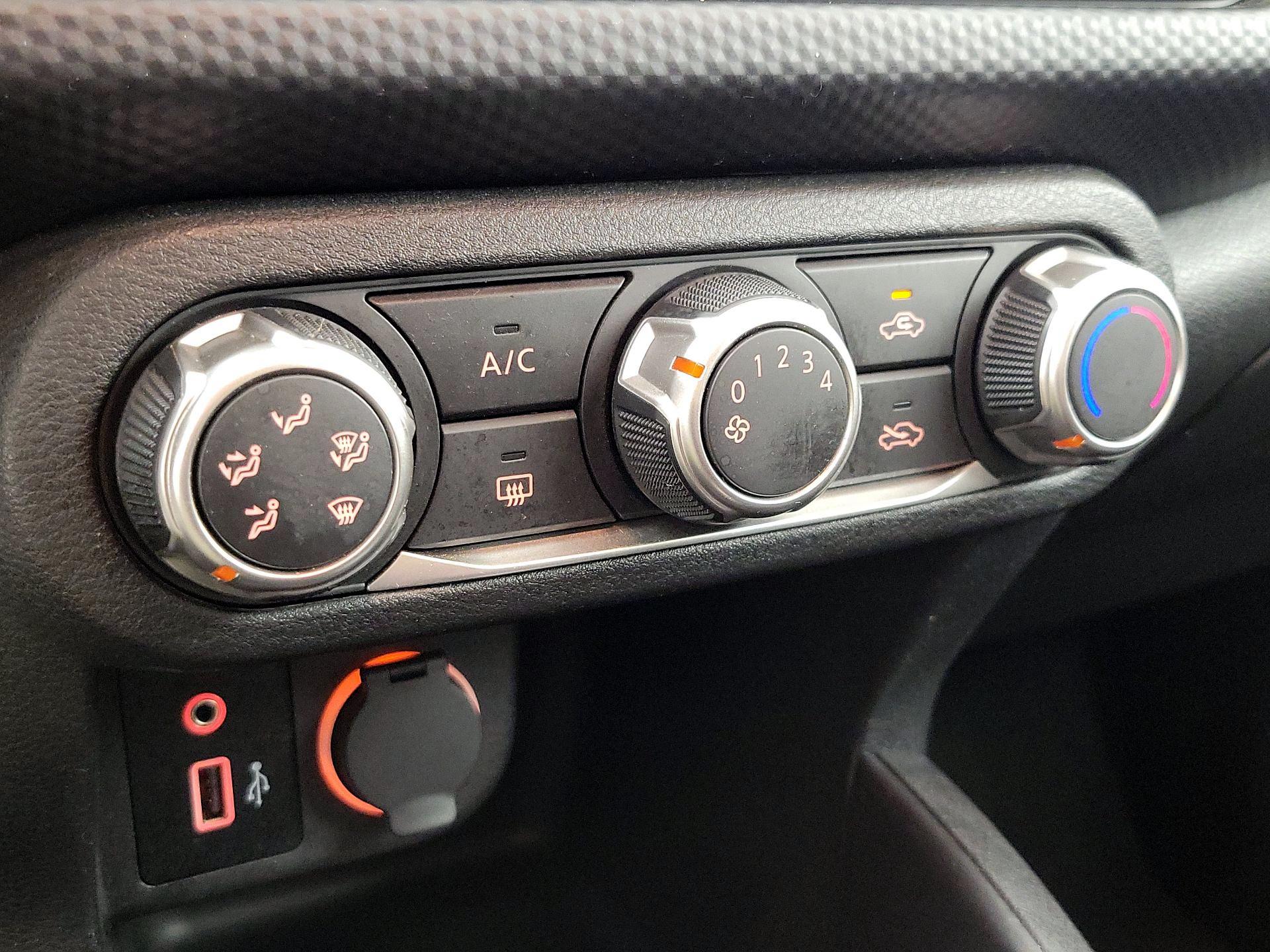 Thumbnail: 2023 Nissan Kicks - 16