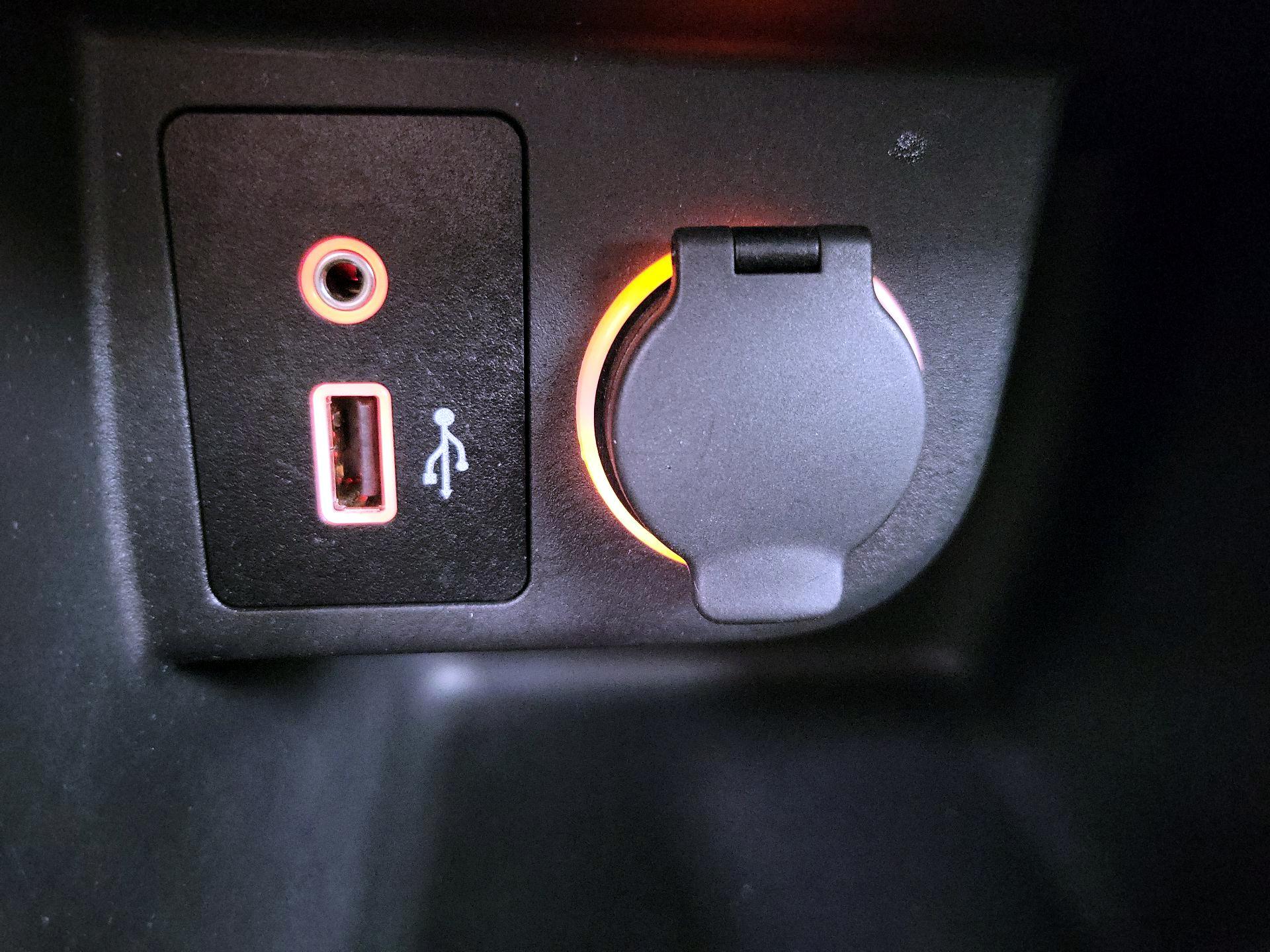 Thumbnail: 2023 Nissan Kicks - 18