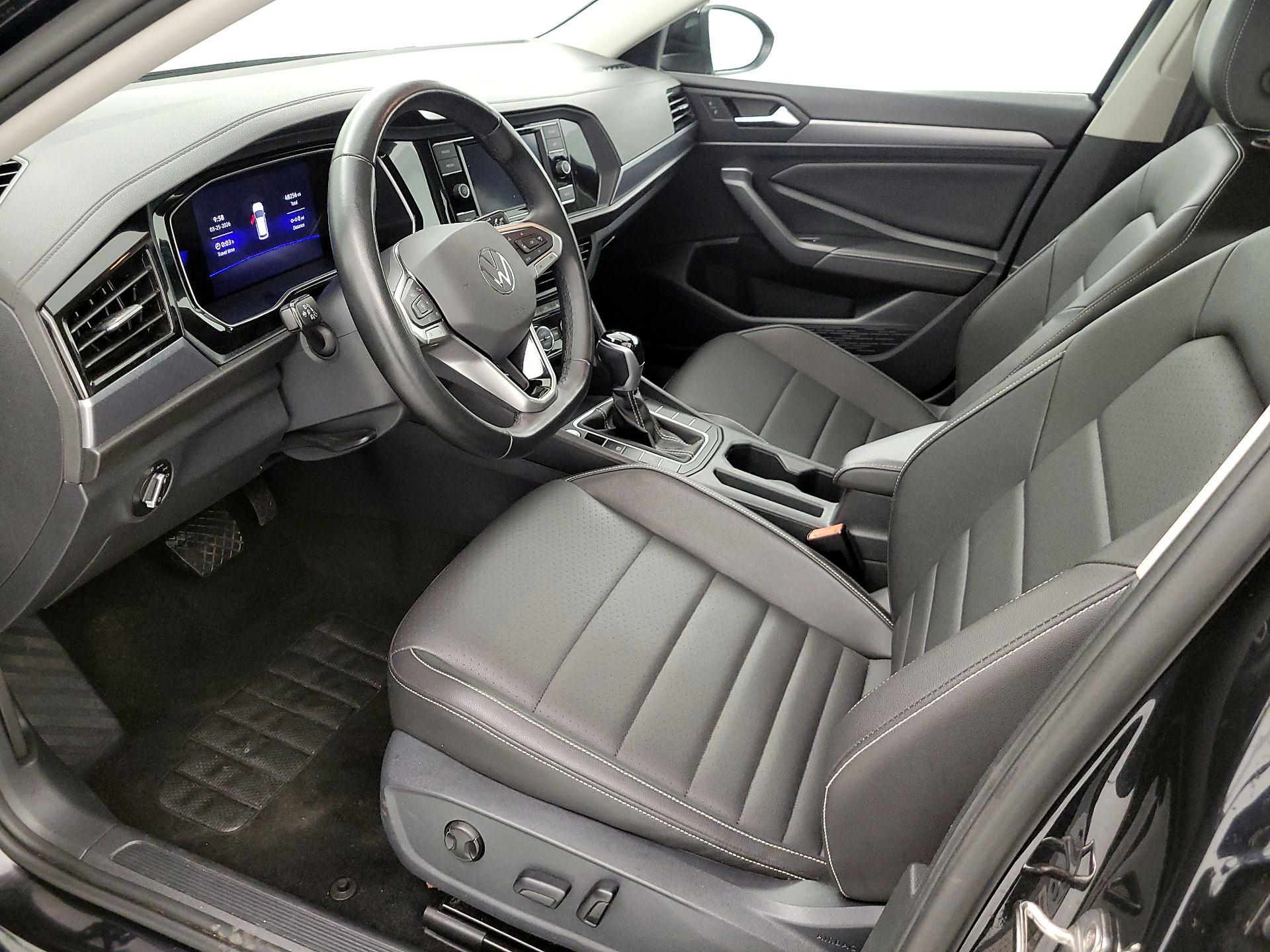 Thumbnail: 2024 Volkswagen Jetta - 11