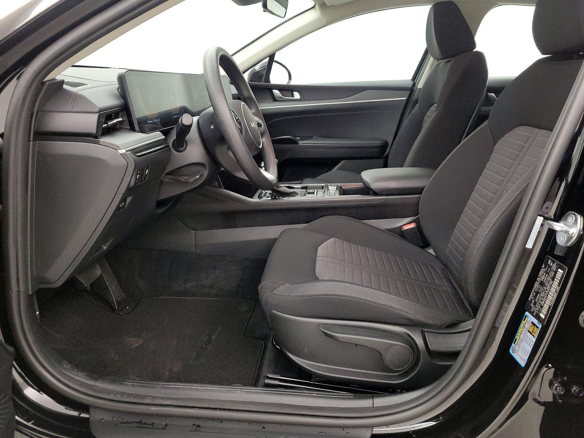 Thumbnail: 2025 Kia K5 - 11