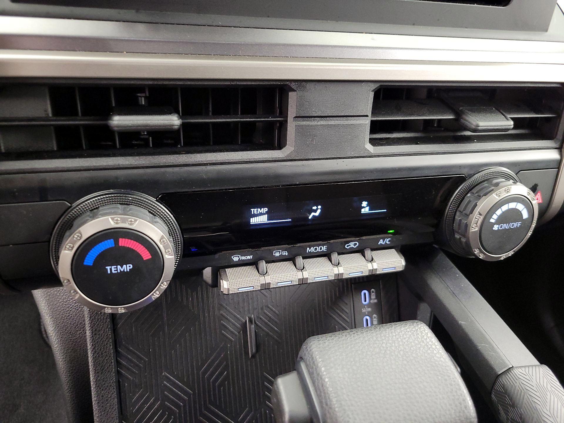 Thumbnail: 2025 Toyota 4Runner - 17