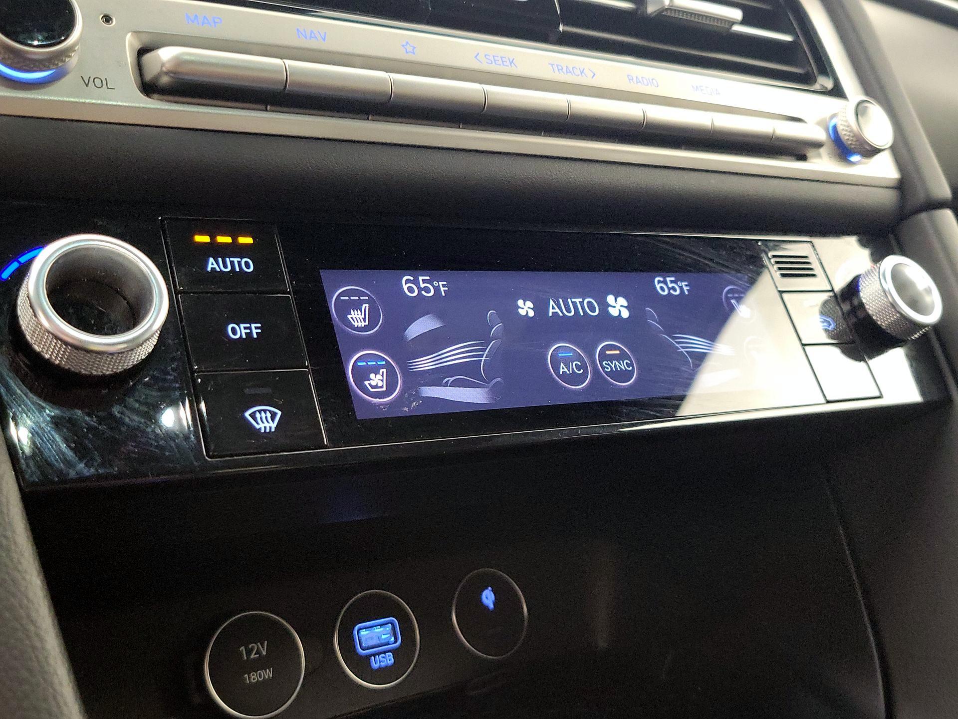 Thumbnail: 2025 Genesis G70 - 17