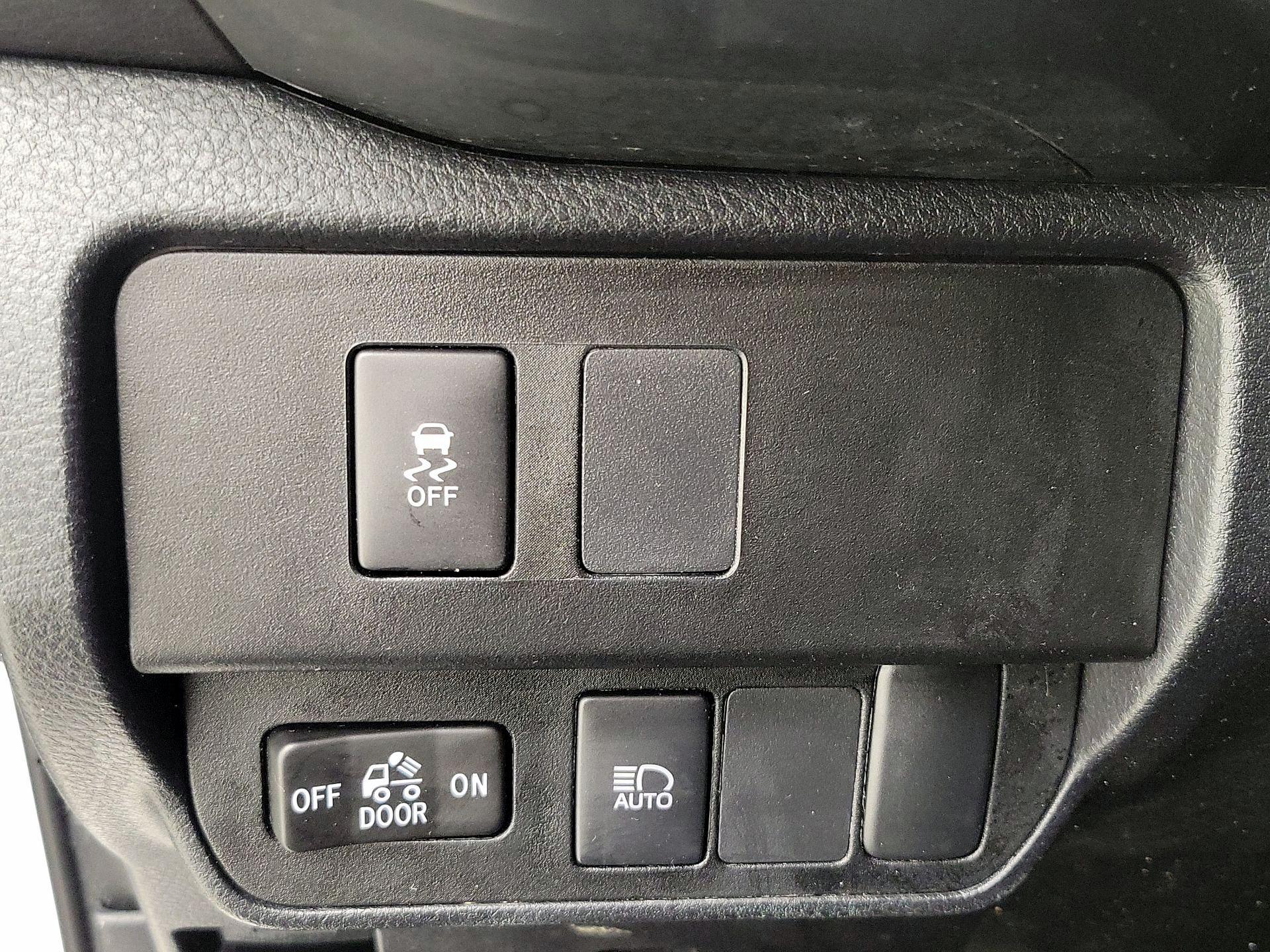 Thumbnail: 2023 Toyota Tacoma - 13