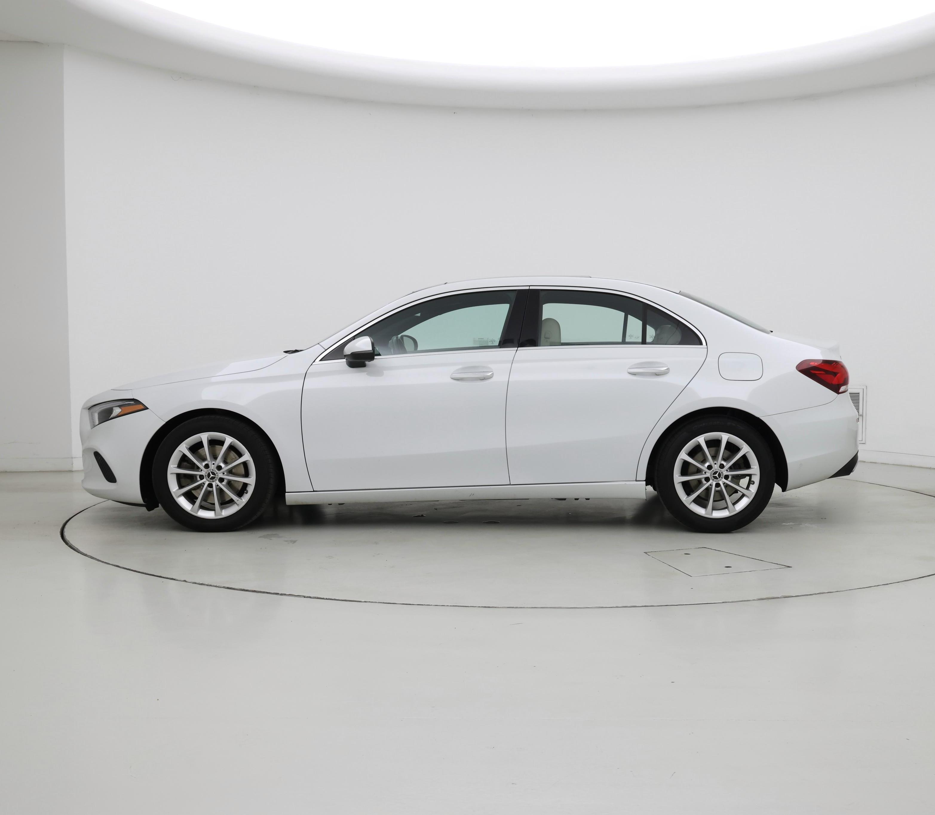 Thumbnail: 2020 Mercedes-Benz A-Class - 3