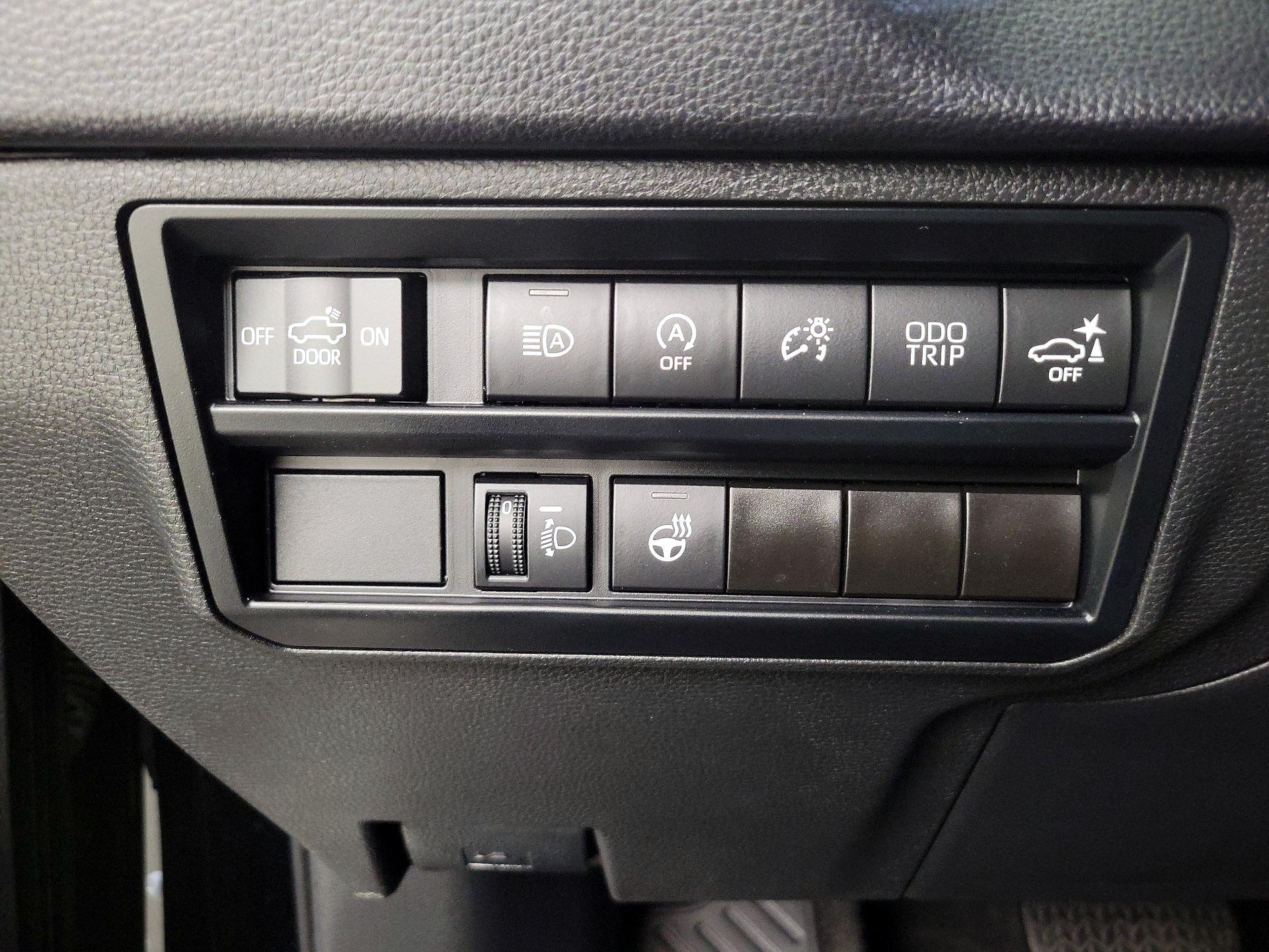 Thumbnail: 2023 Toyota Tundra - 13