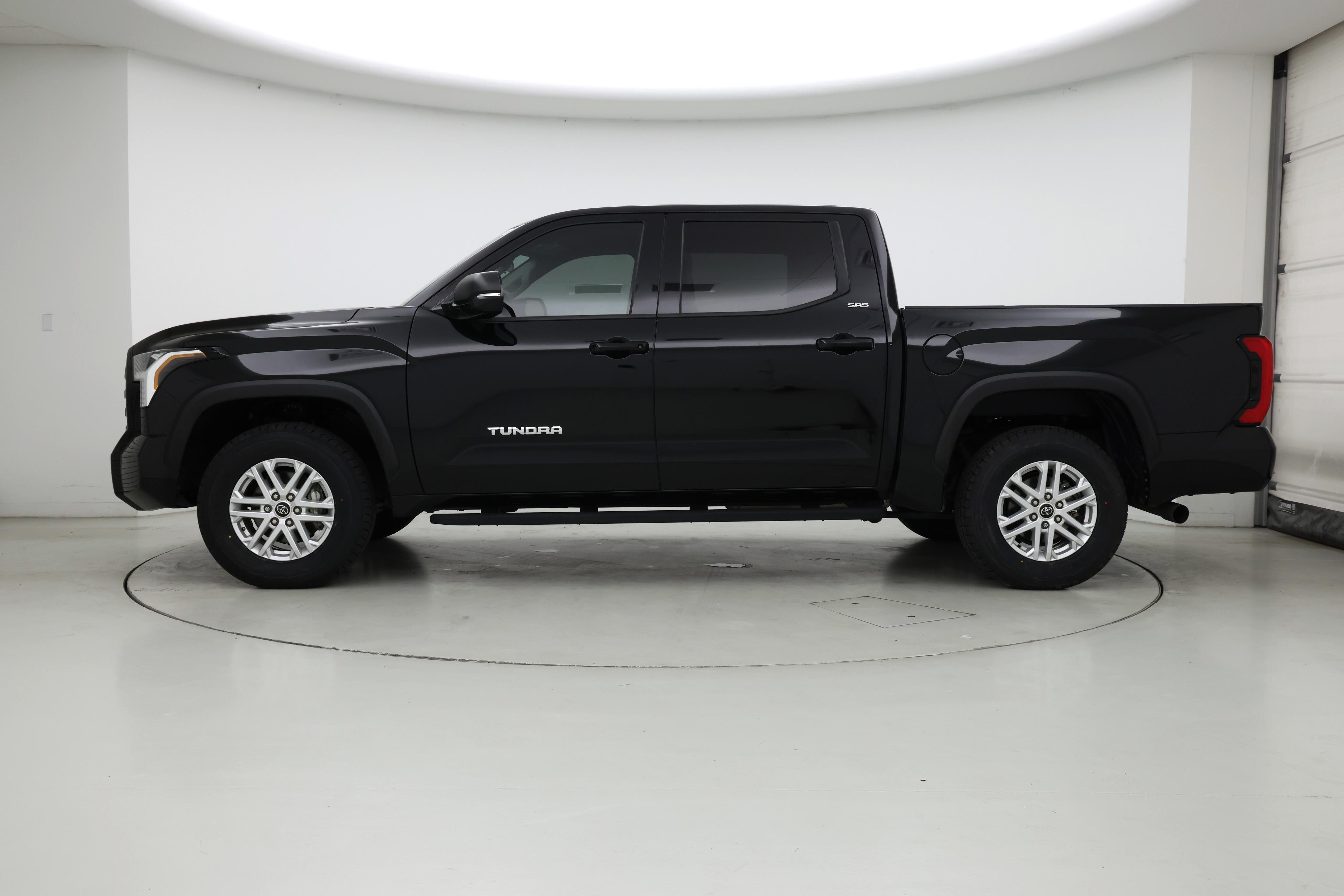 Thumbnail: 2023 Toyota Tundra - 3