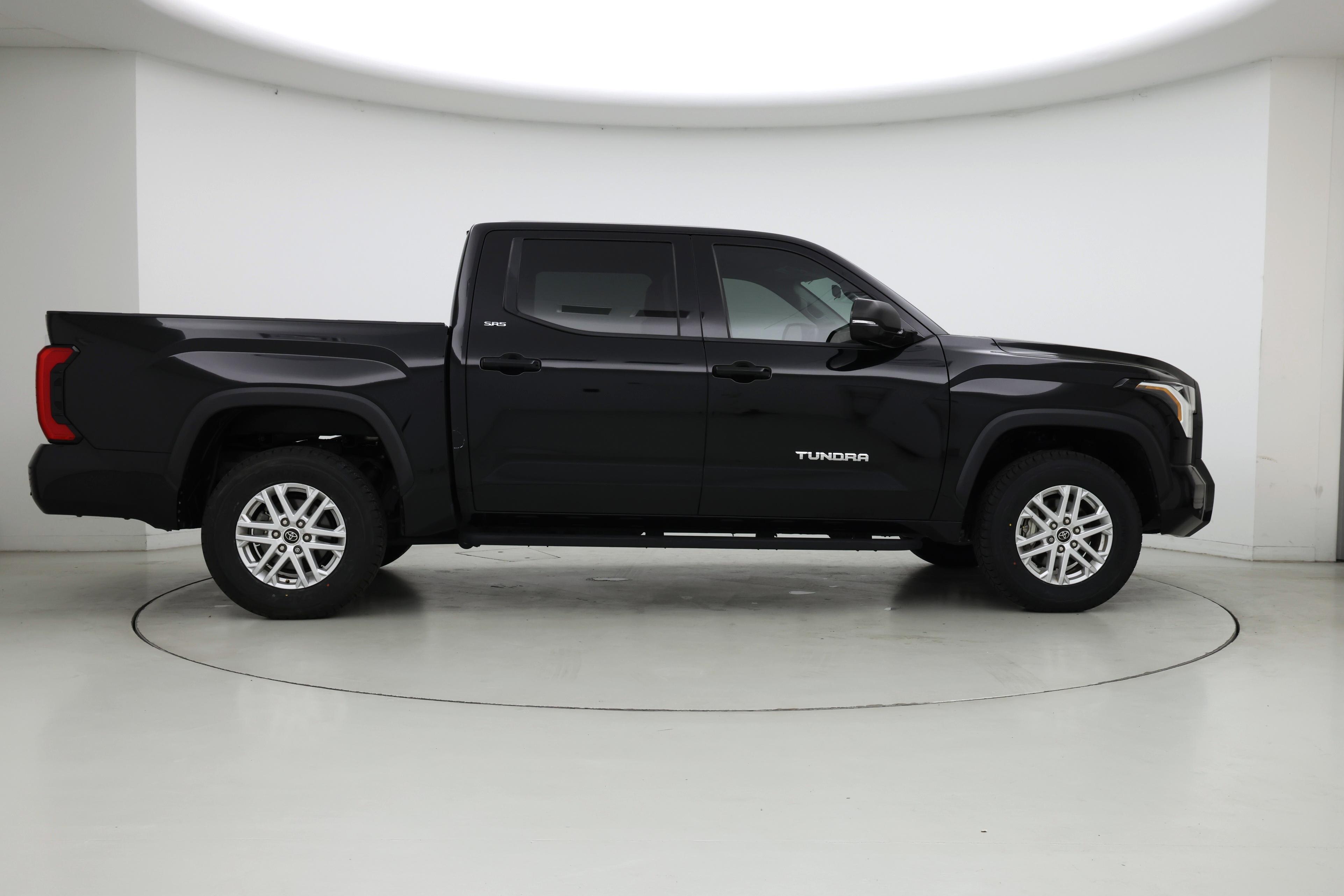 Thumbnail: 2023 Toyota Tundra - 7