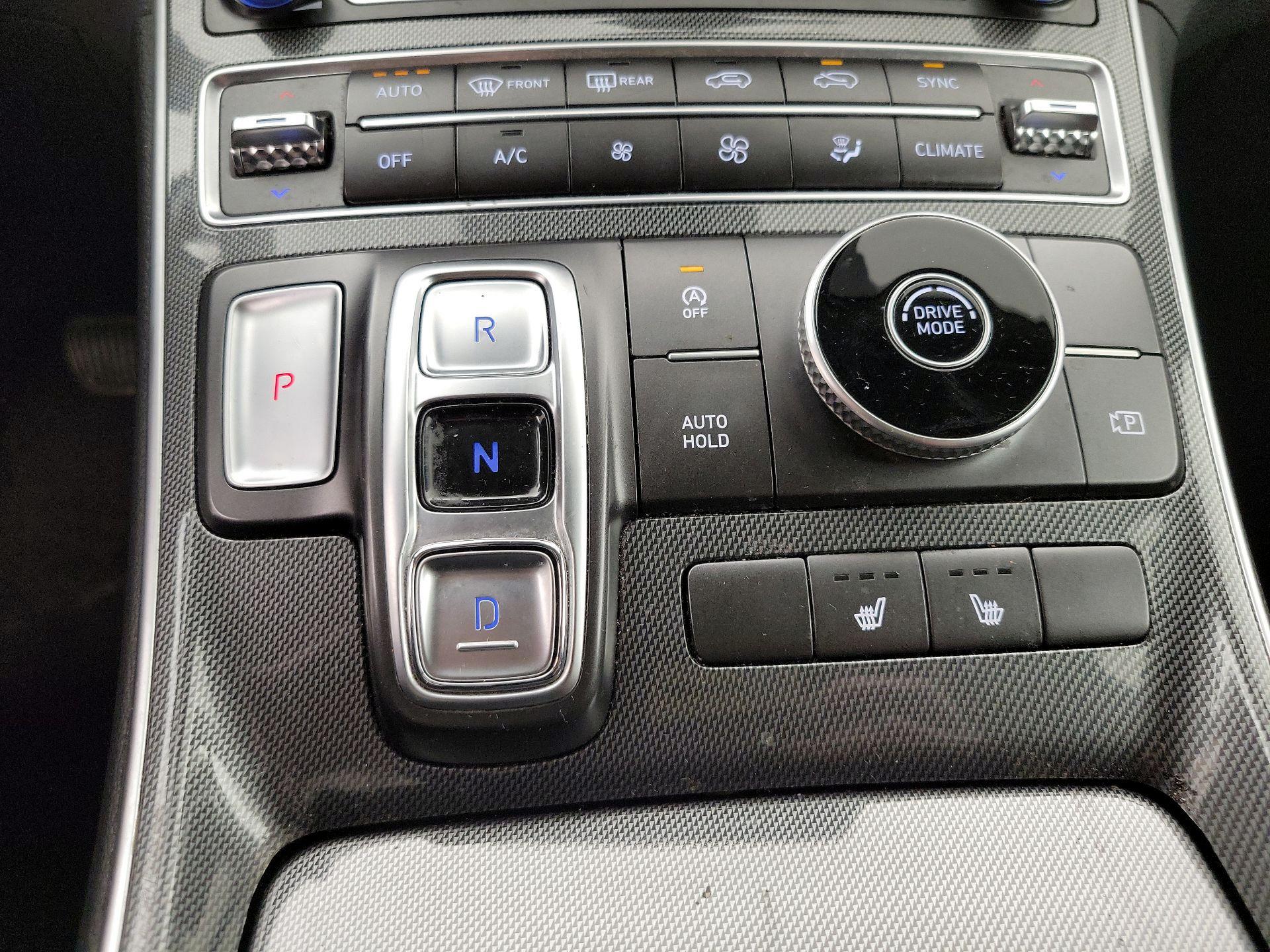 Thumbnail: 2023 Hyundai Santa Fe - 18