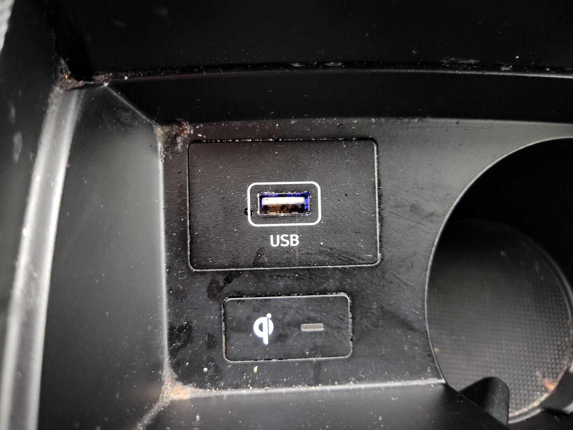 Thumbnail: 2023 Hyundai Santa Fe - 19