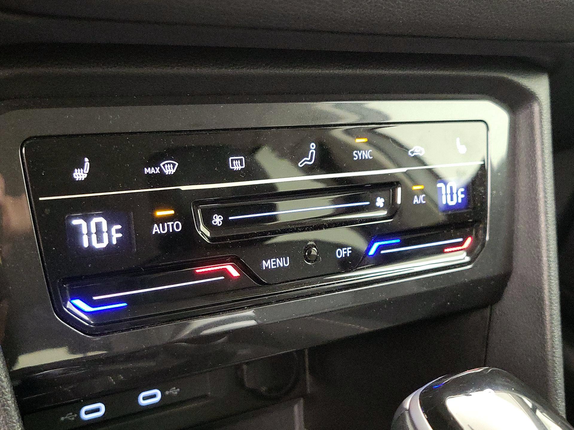 Thumbnail: 2024 Volkswagen Tiguan - 16