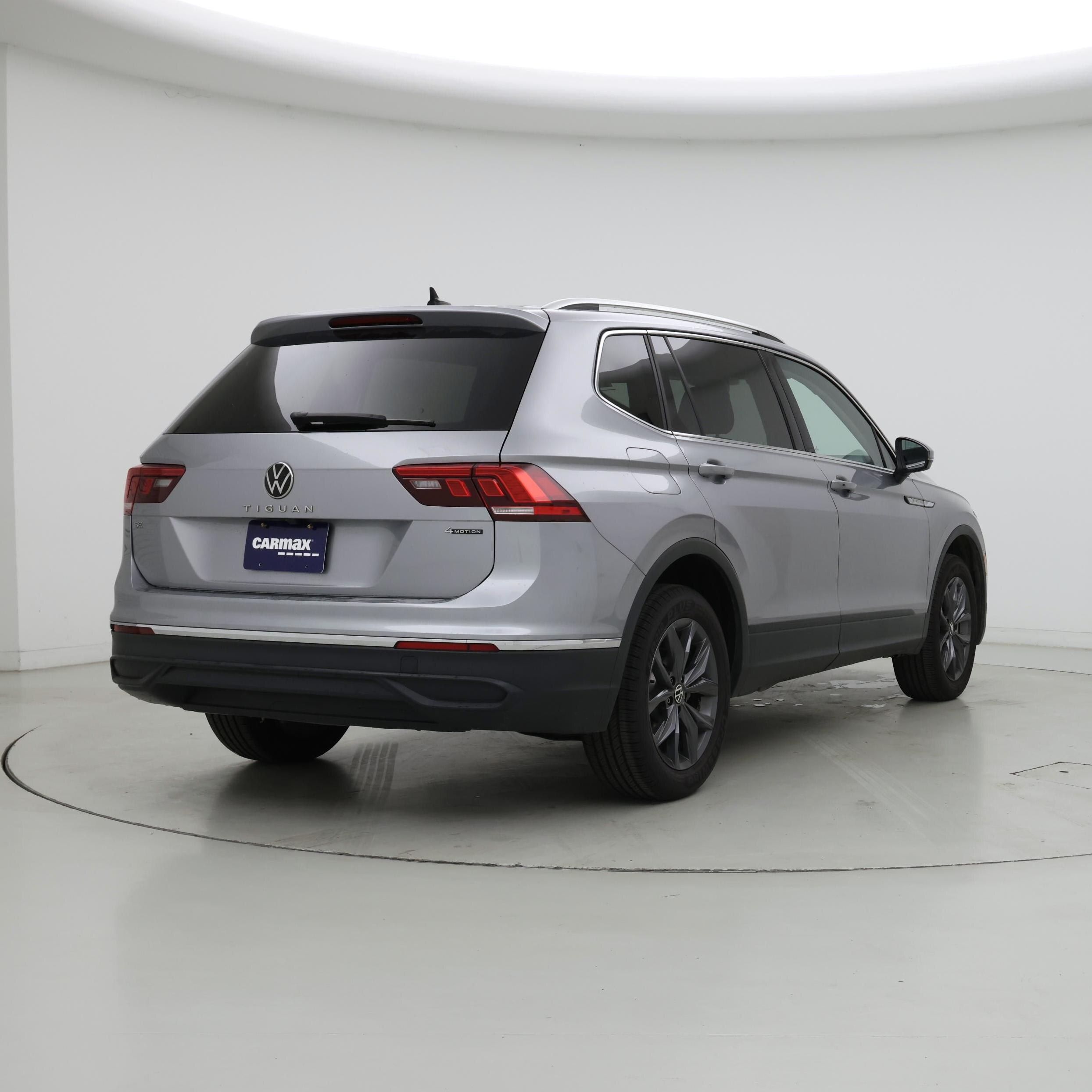 Thumbnail: 2024 Volkswagen Tiguan - 8