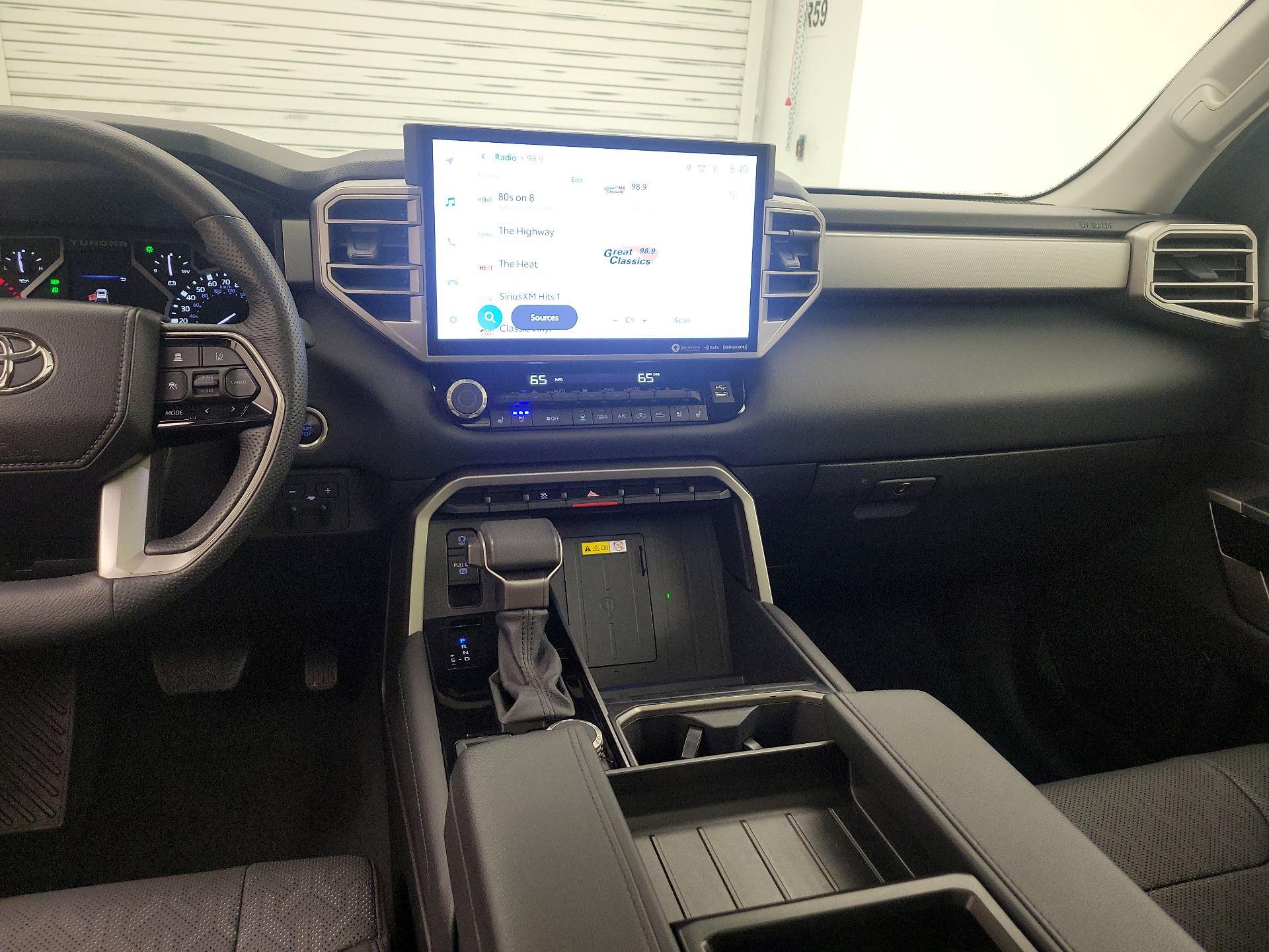 Thumbnail: 2023 Toyota Tundra - 9