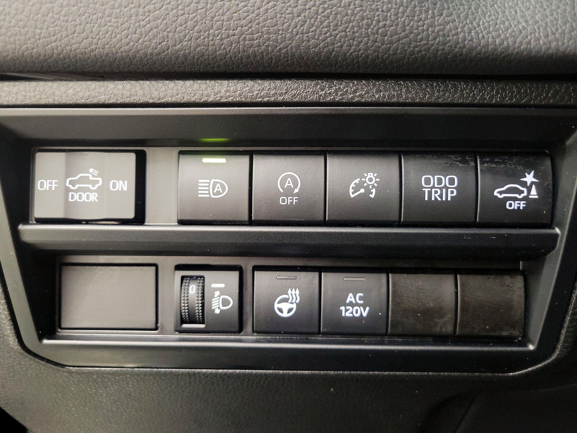 Thumbnail: 2023 Toyota Tundra - 13