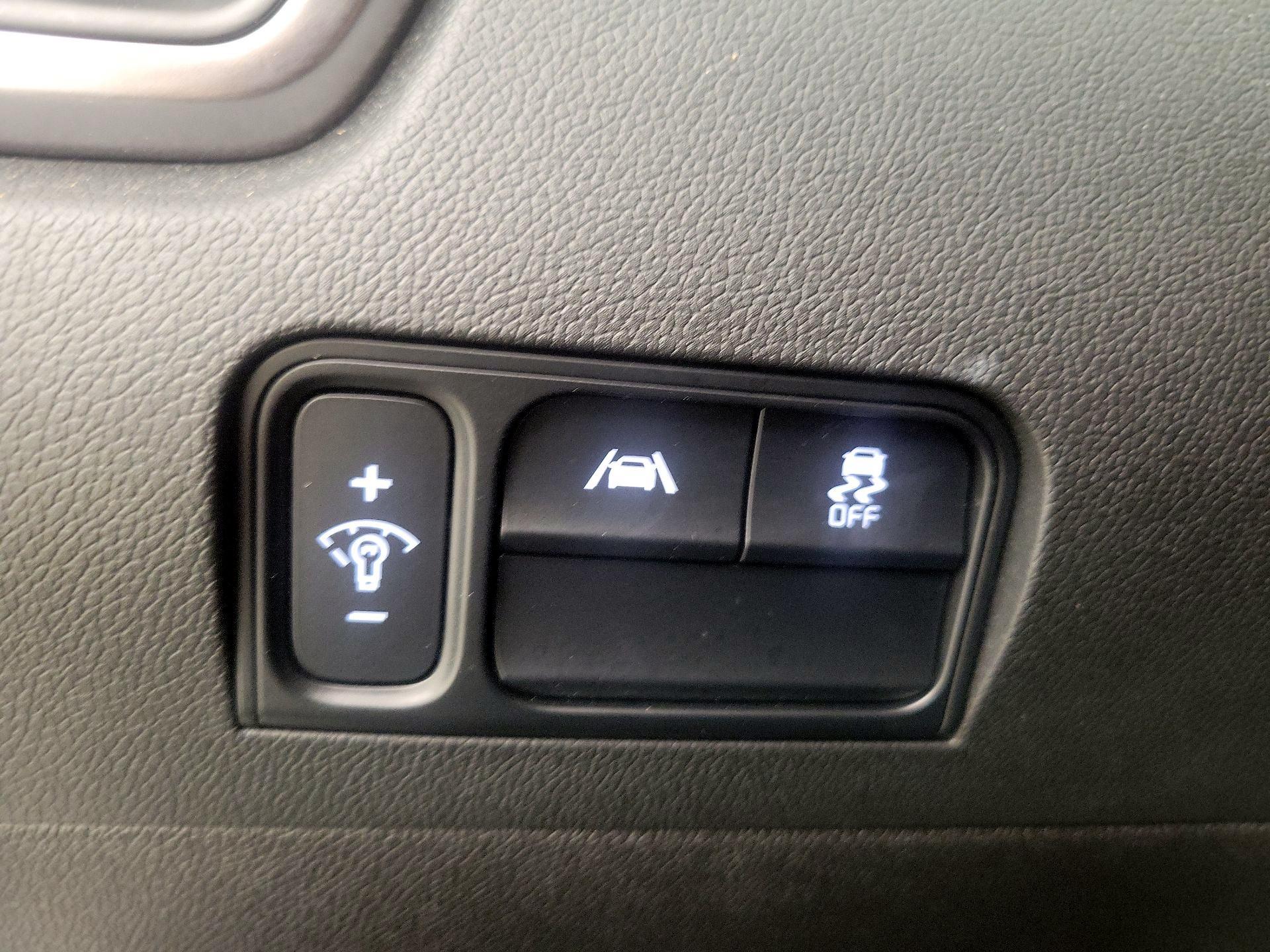 Thumbnail: 2023 Kia Sorento - 13