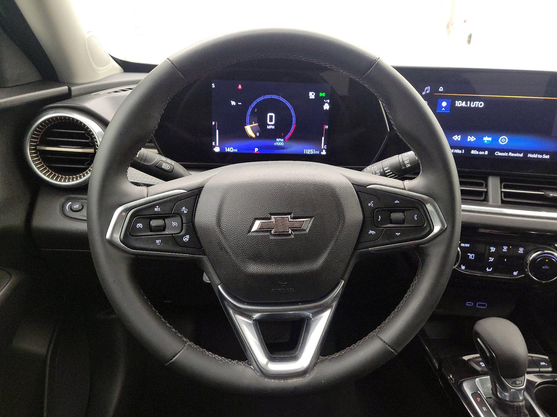 Thumbnail: 2024 Chevrolet Trax - 10