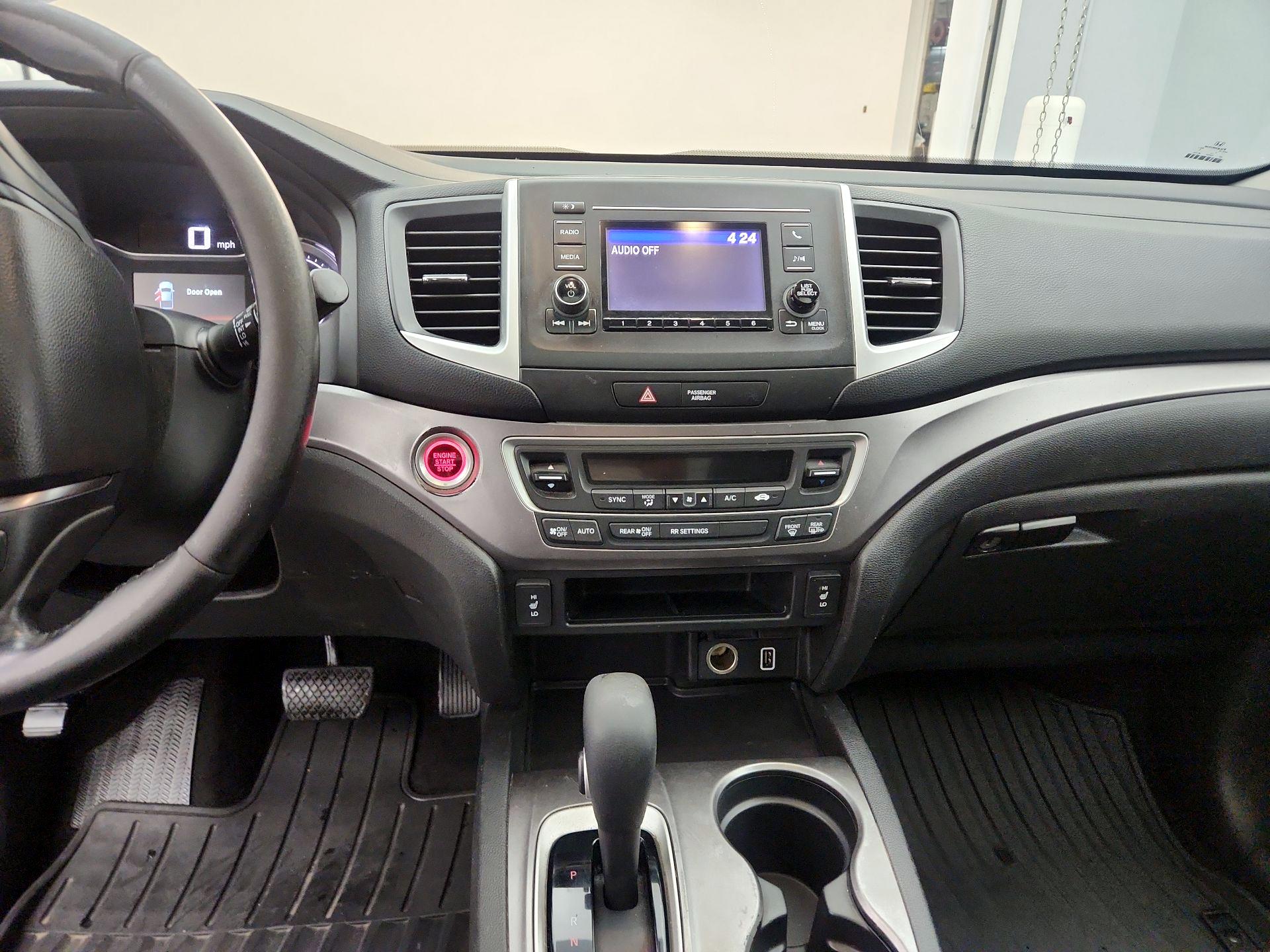 Thumbnail: 2019 Honda Ridgeline - 10