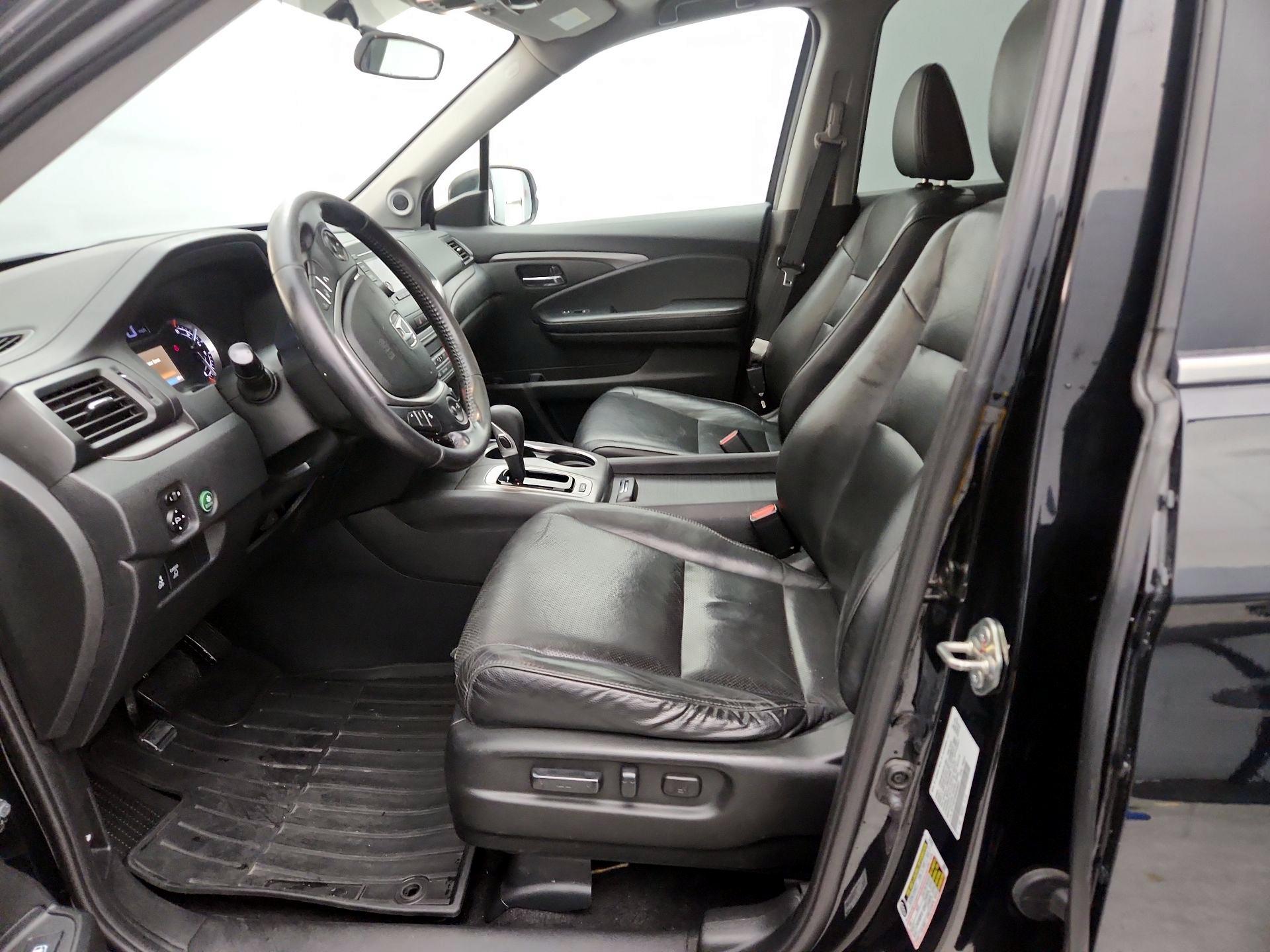 Thumbnail: 2019 Honda Ridgeline - 11