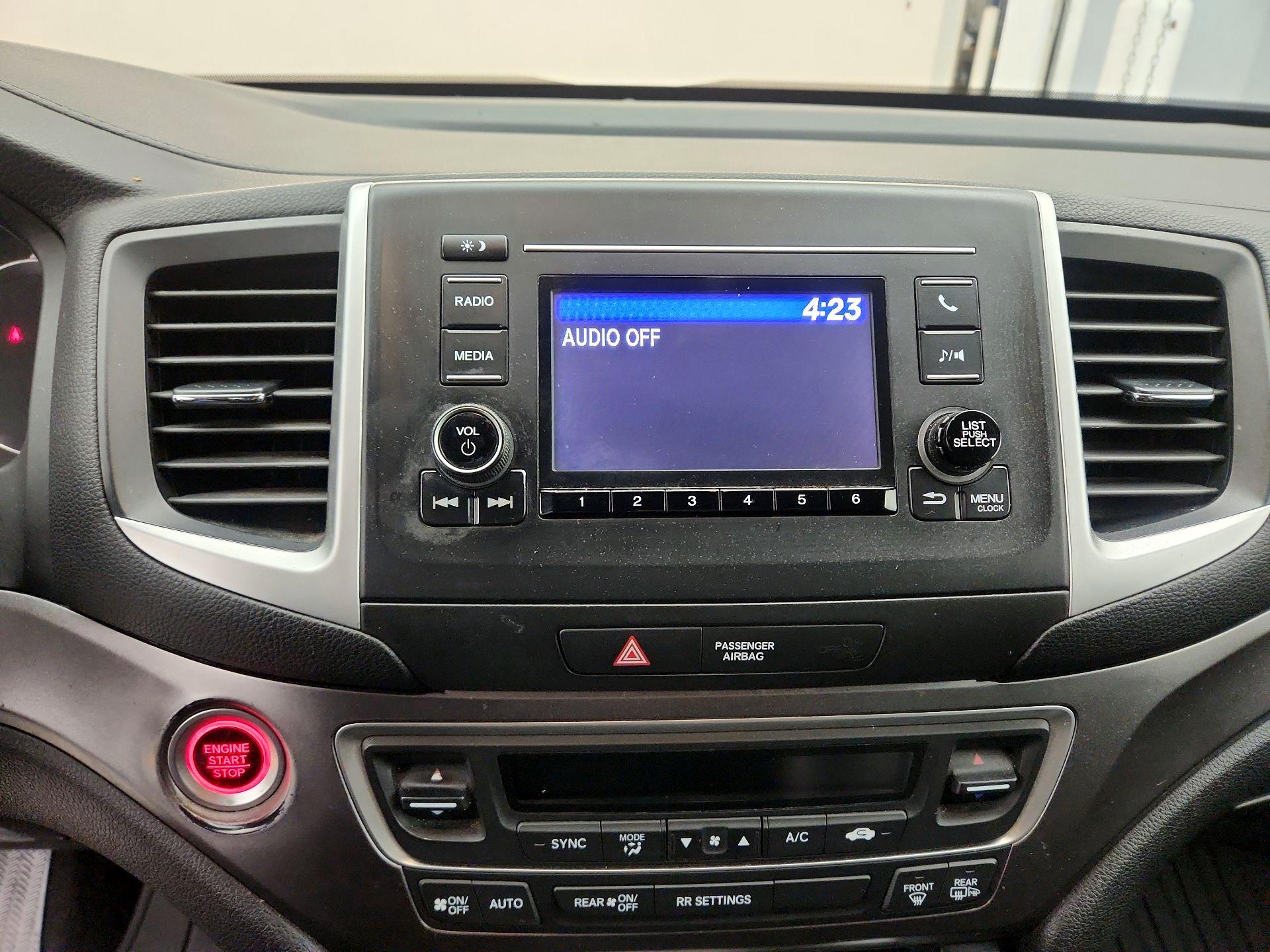 Thumbnail: 2019 Honda Ridgeline - 15