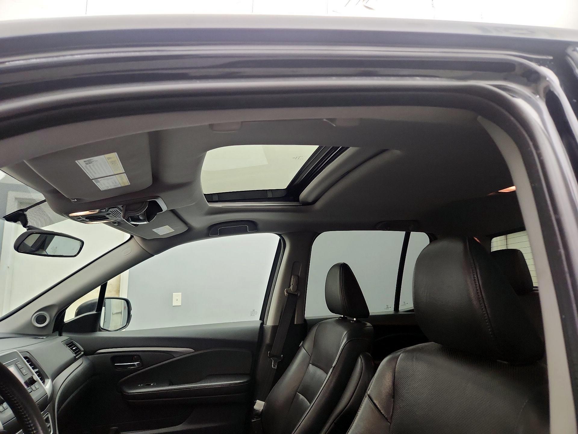 Thumbnail: 2019 Honda Ridgeline - 19