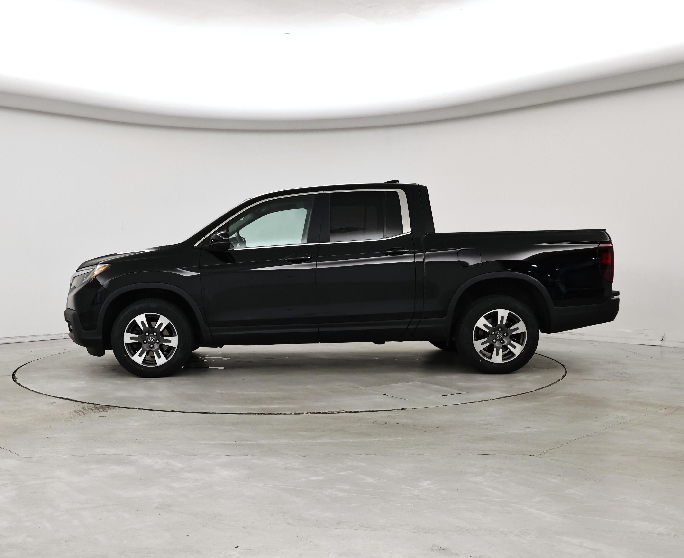 Thumbnail: 2019 Honda Ridgeline - 3