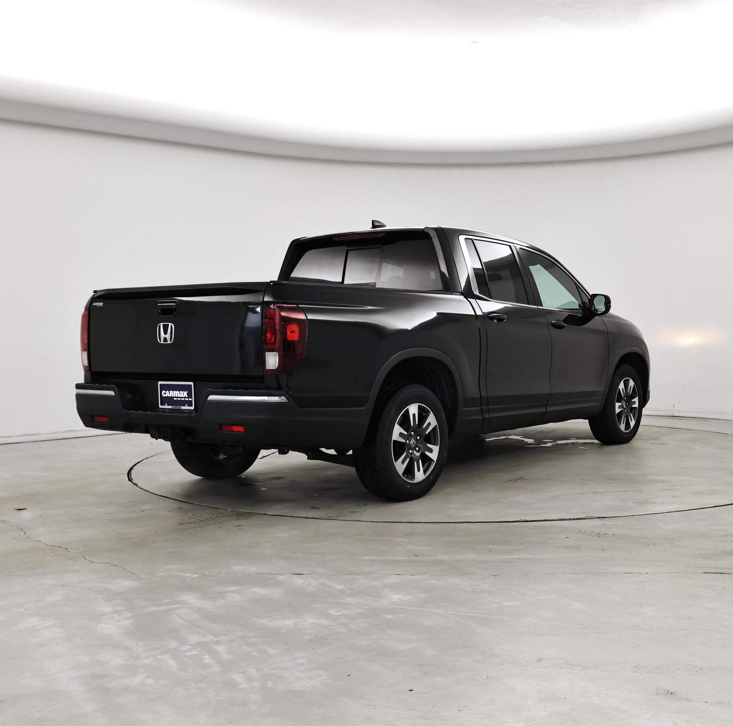 Thumbnail: 2019 Honda Ridgeline - 8