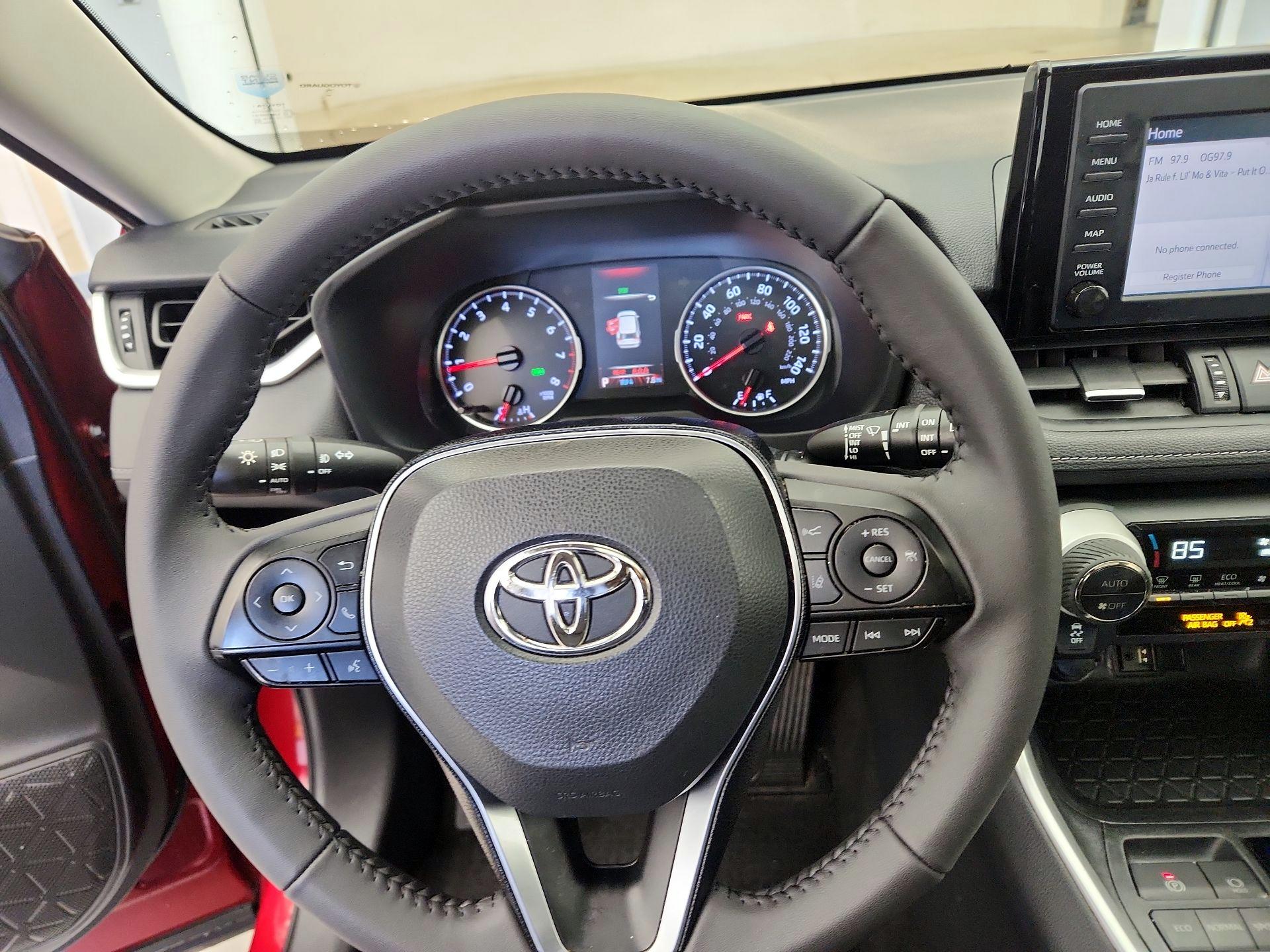 Thumbnail: 2019 Toyota RAV4 - 10