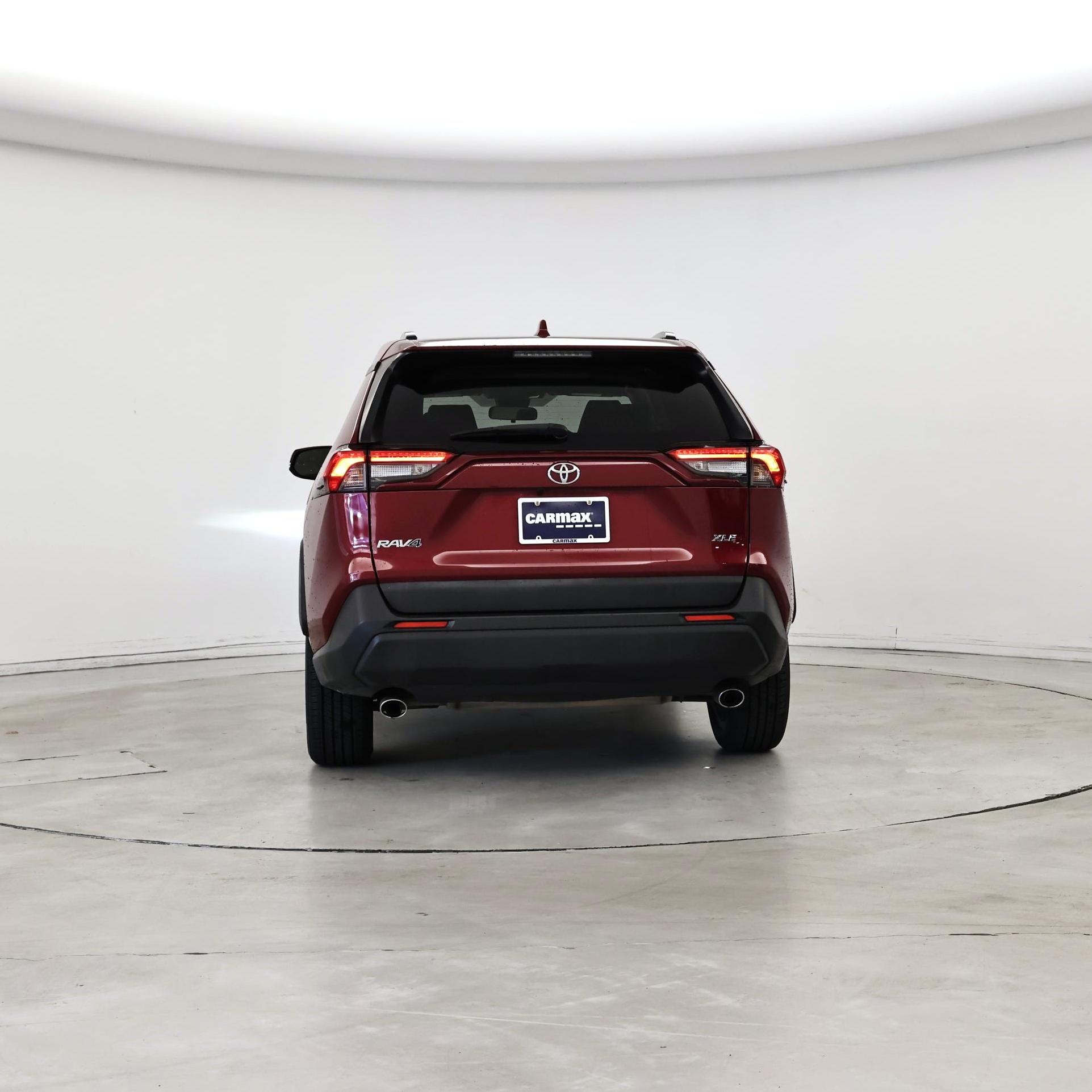 Thumbnail: 2019 Toyota RAV4 - 6