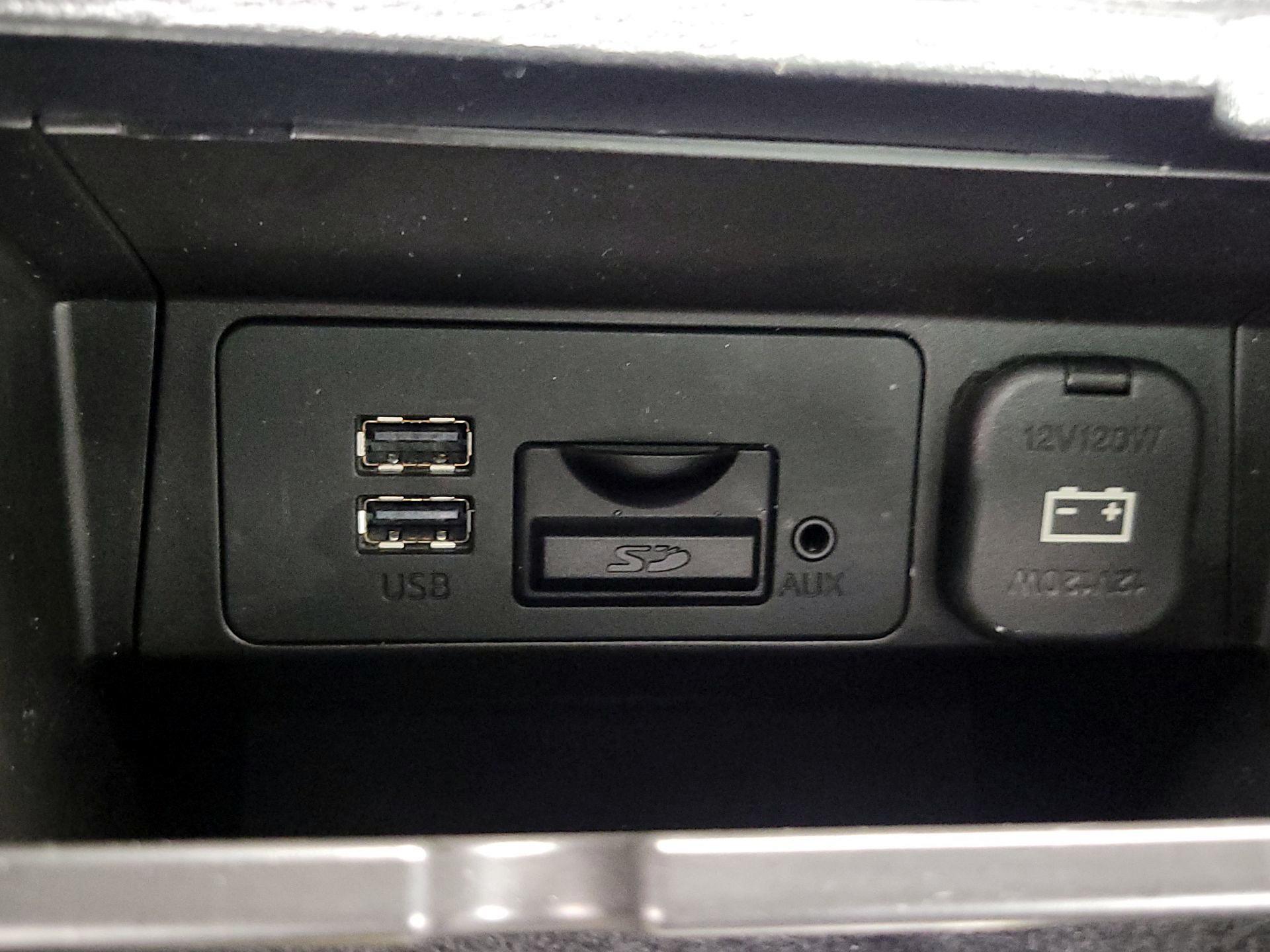 Thumbnail: 2015 Mazda Mazda3 - 19