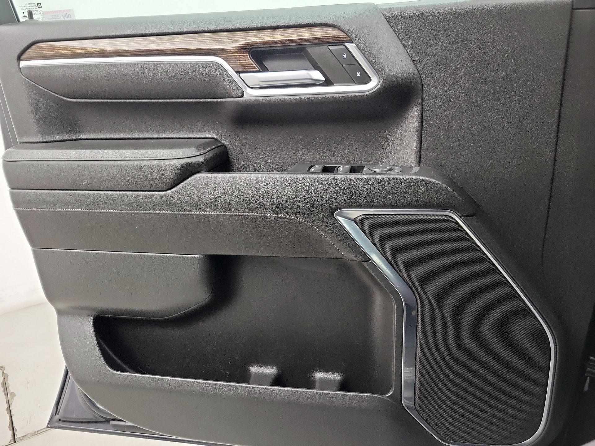 Thumbnail: 2023 GMC Sierra 1500 - 12