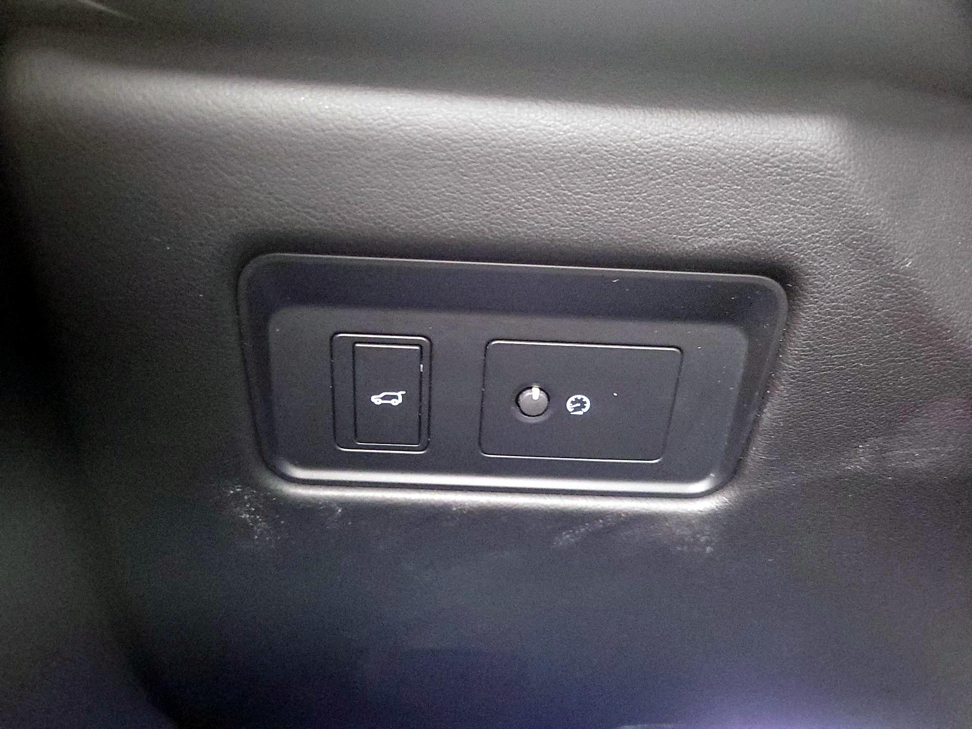 Thumbnail: 2022 Jaguar F-Pace - 13