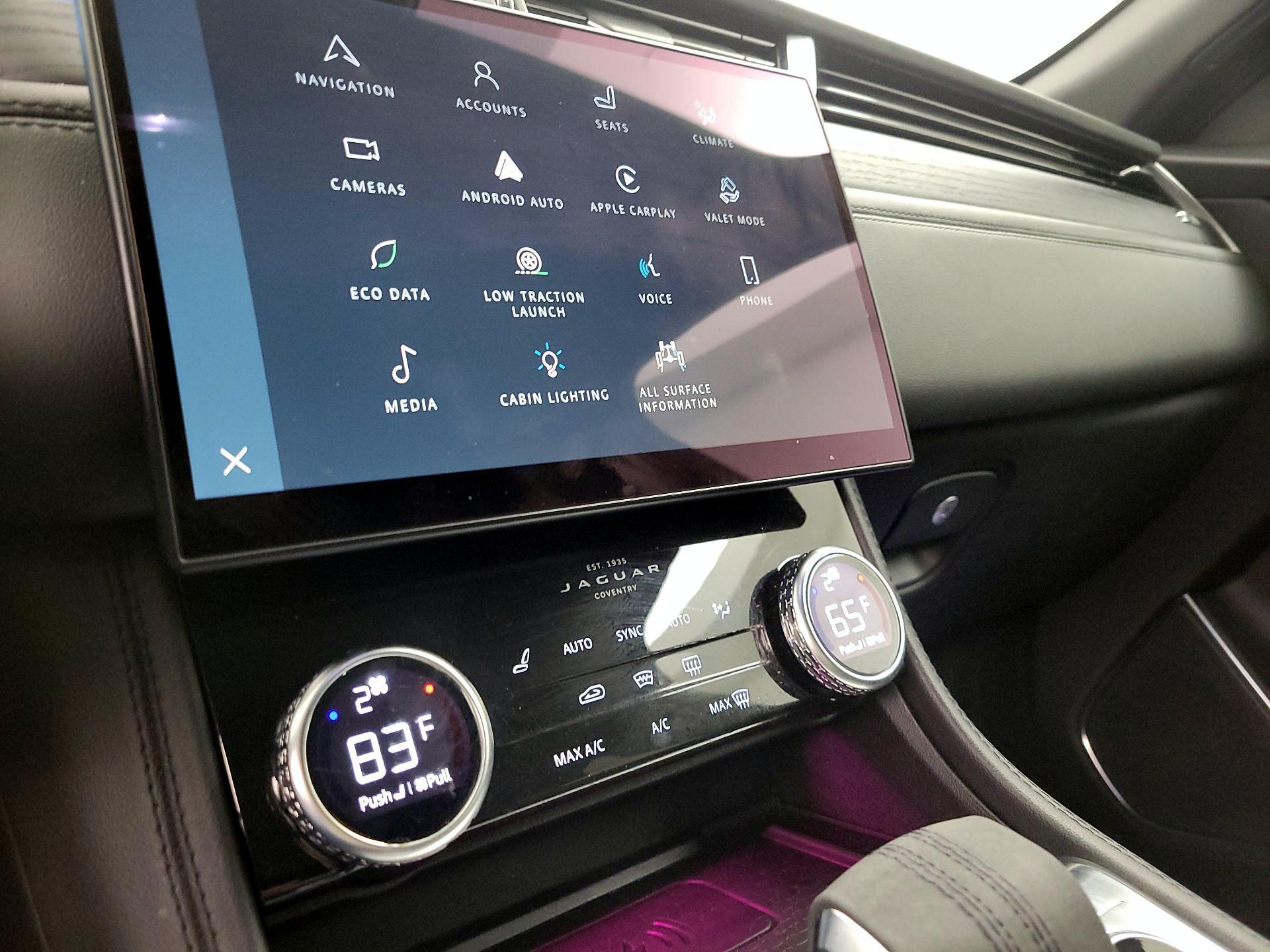 Thumbnail: 2022 Jaguar F-Pace - 17