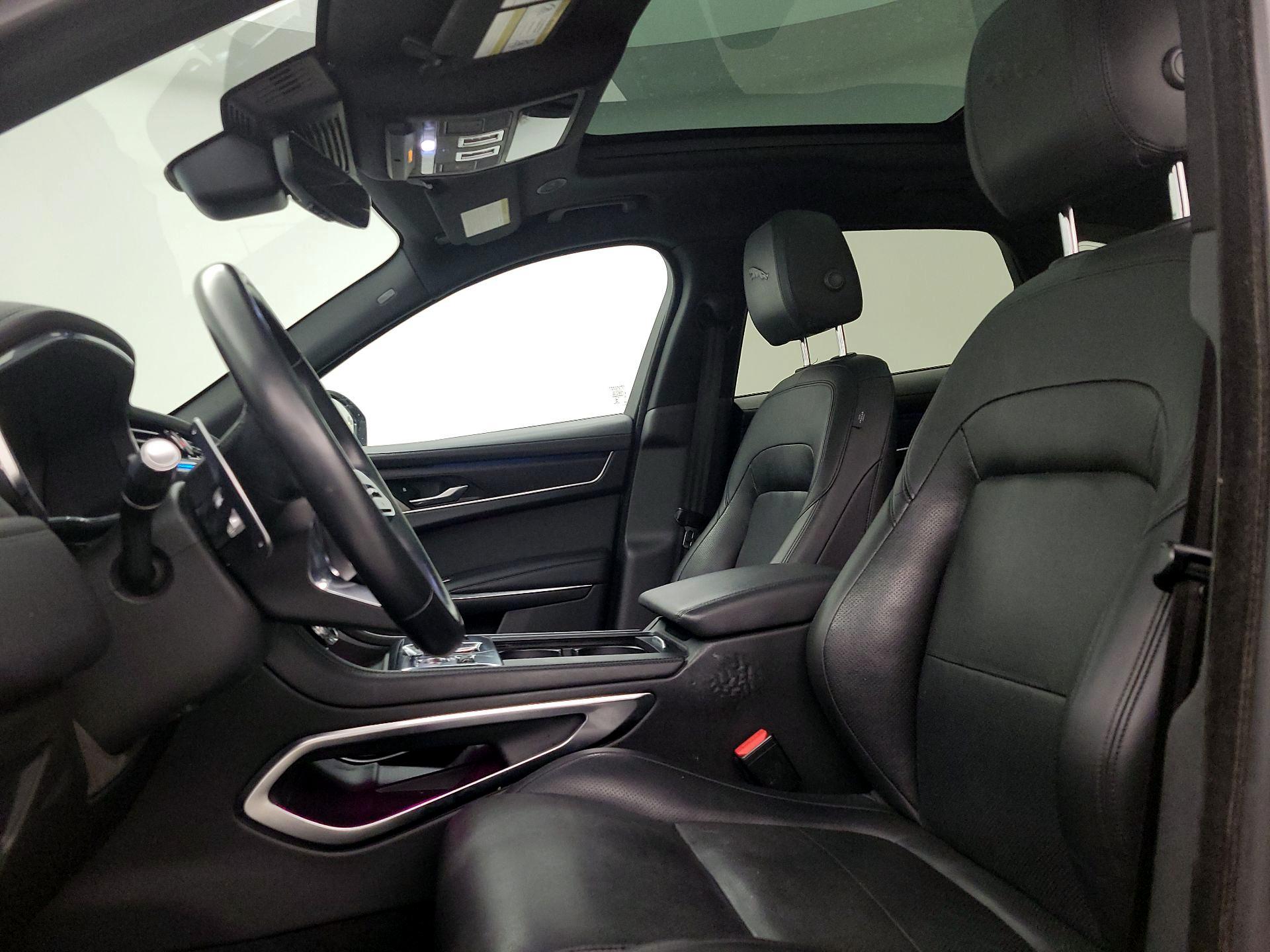 Thumbnail: 2022 Jaguar F-Pace - 20