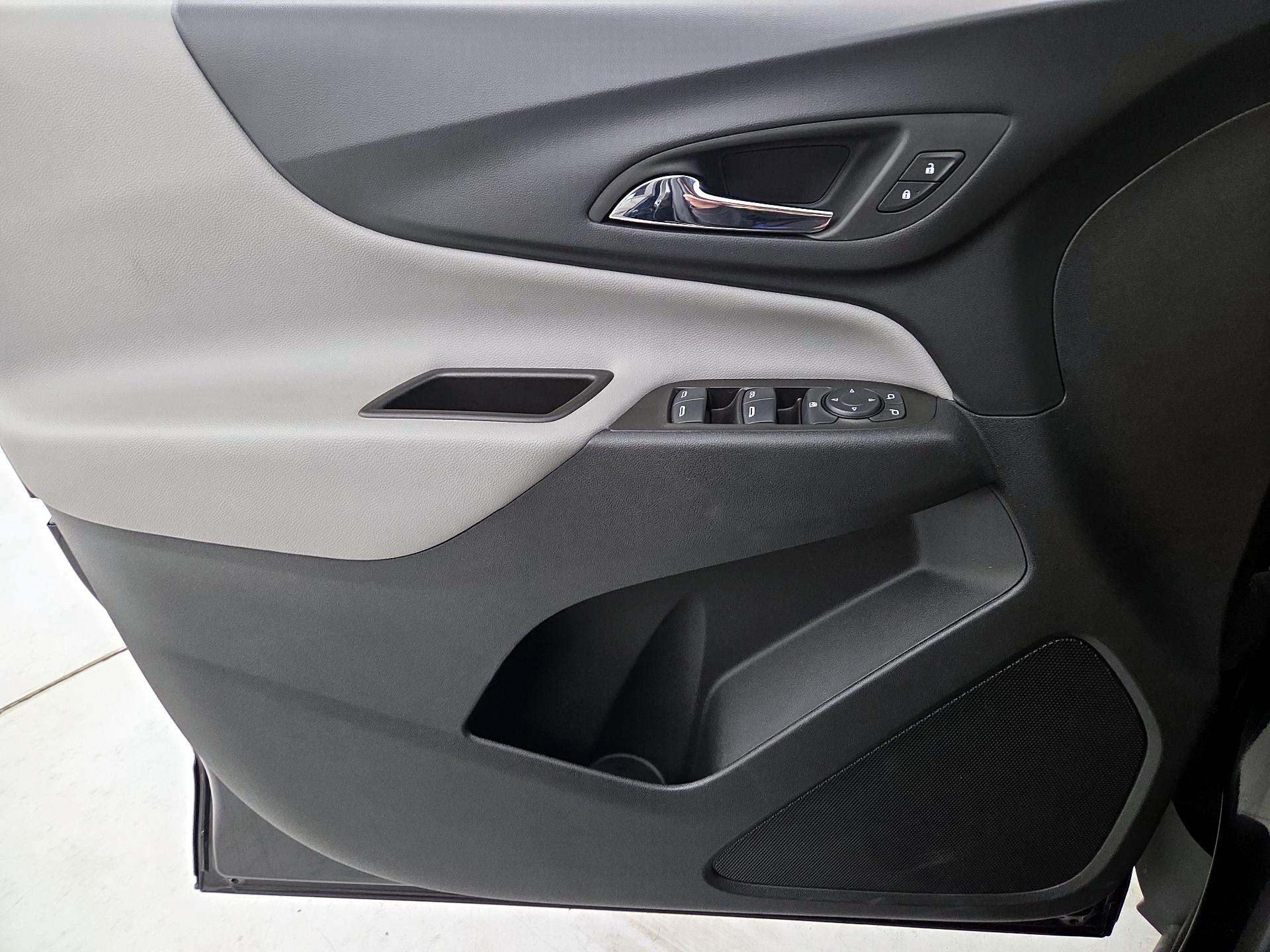 Thumbnail: 2023 Chevrolet Equinox - 12