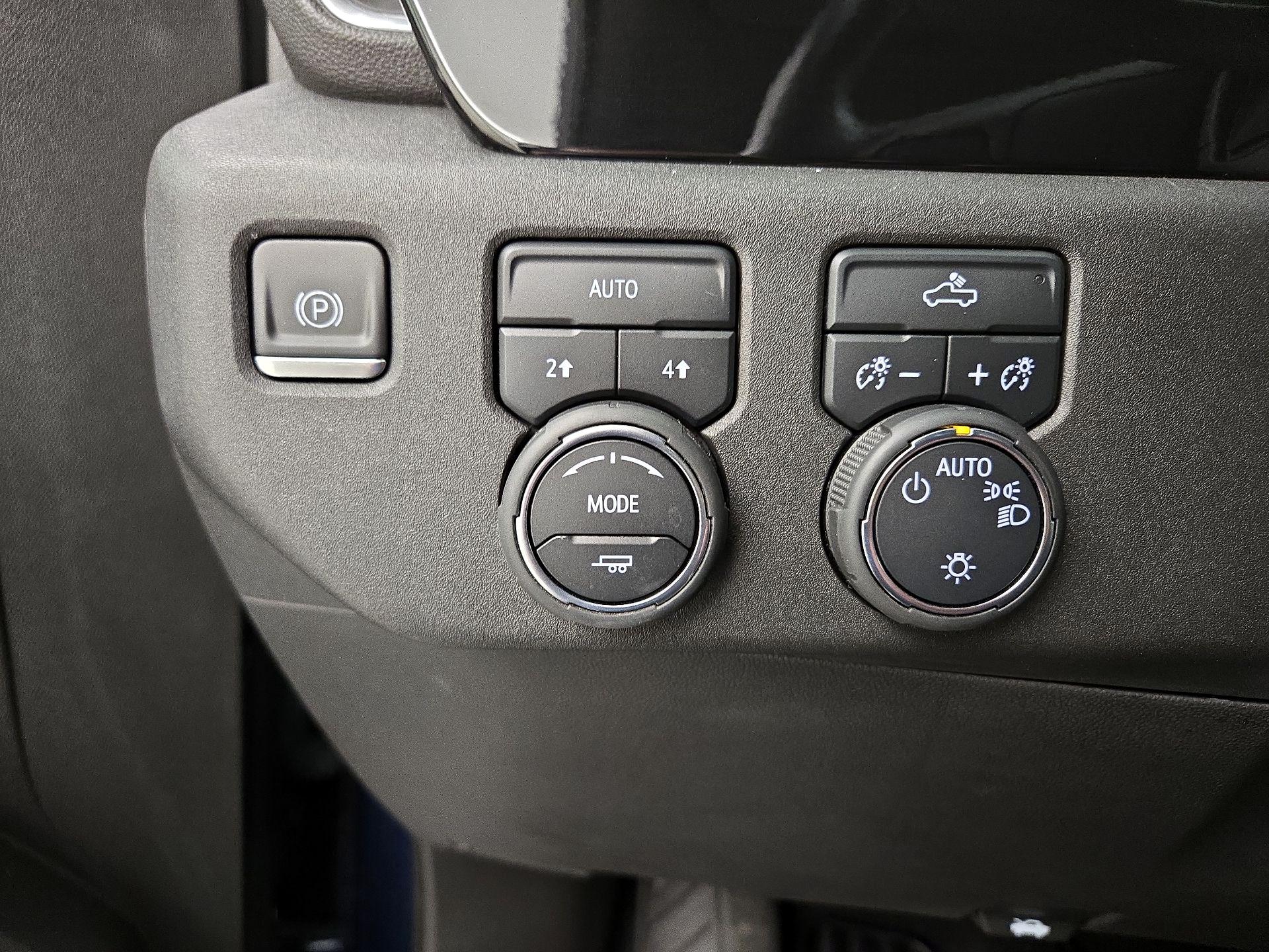 Thumbnail: 2022 Chevrolet Silverado 1500 - 13