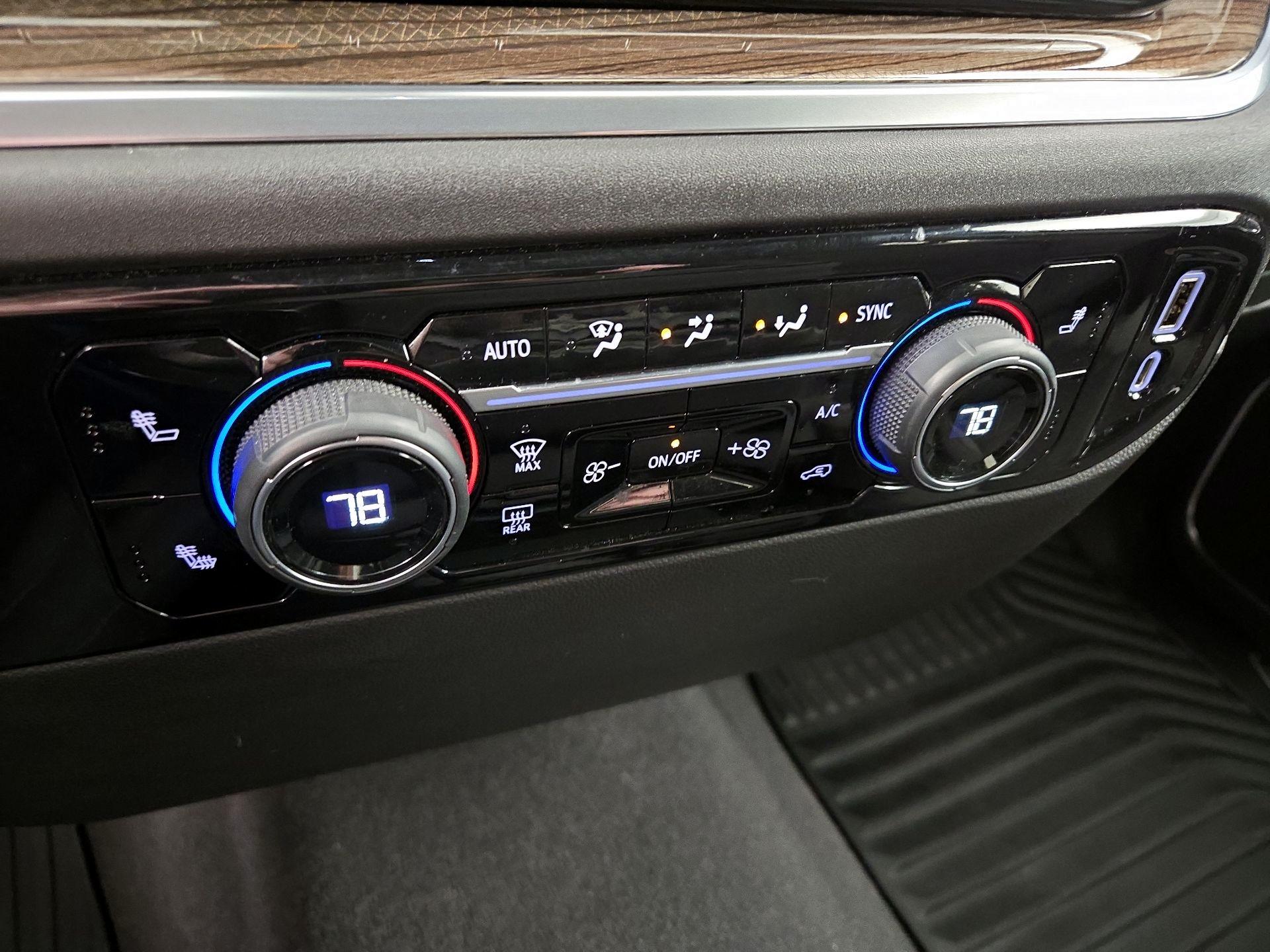 Thumbnail: 2022 Chevrolet Silverado 1500 - 16