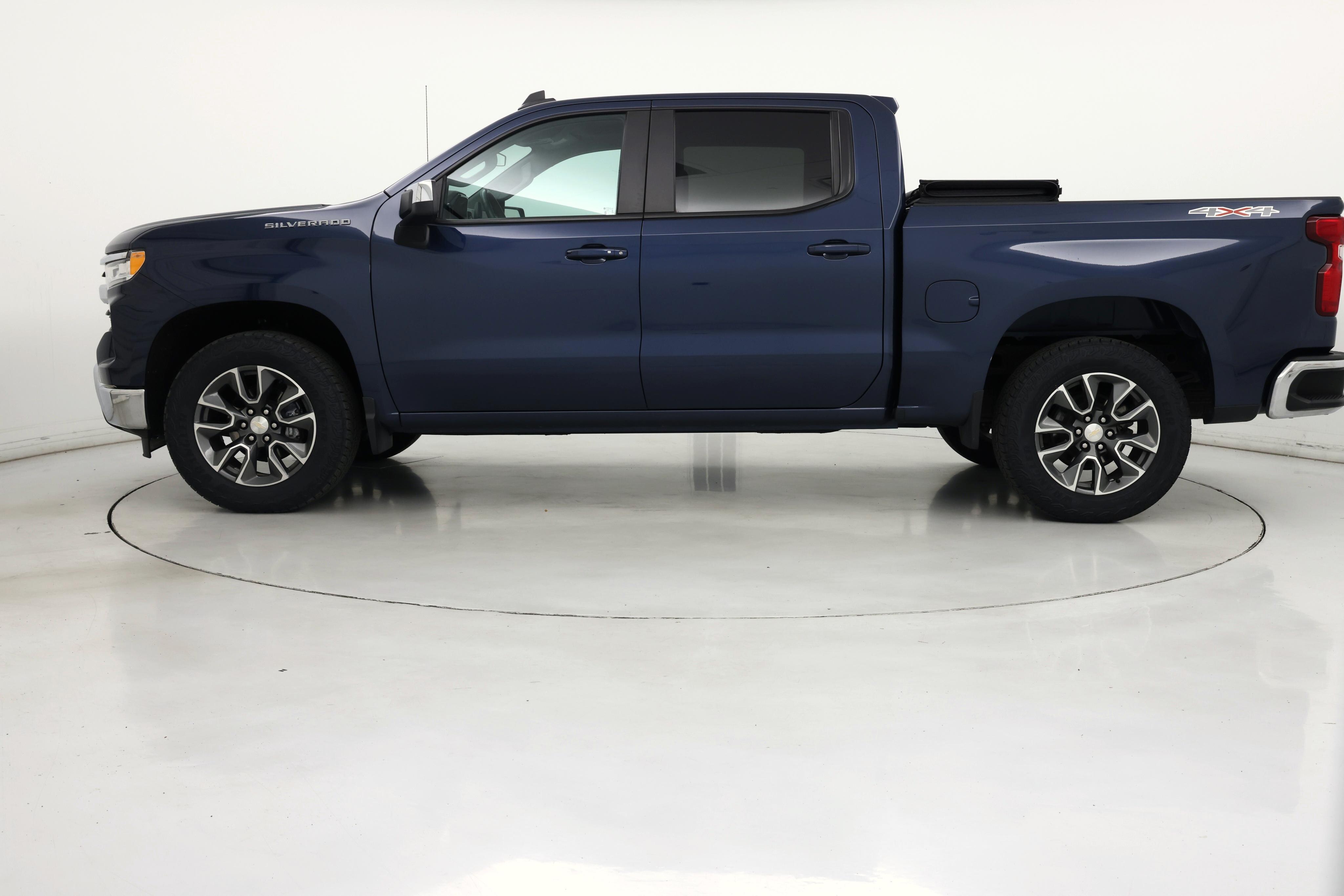 Thumbnail: 2022 Chevrolet Silverado 1500 - 3