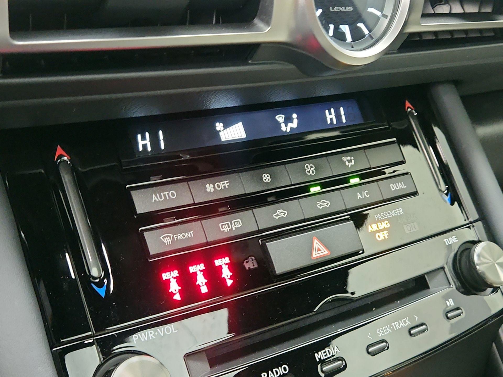 Thumbnail: 2022 Lexus IS - 16